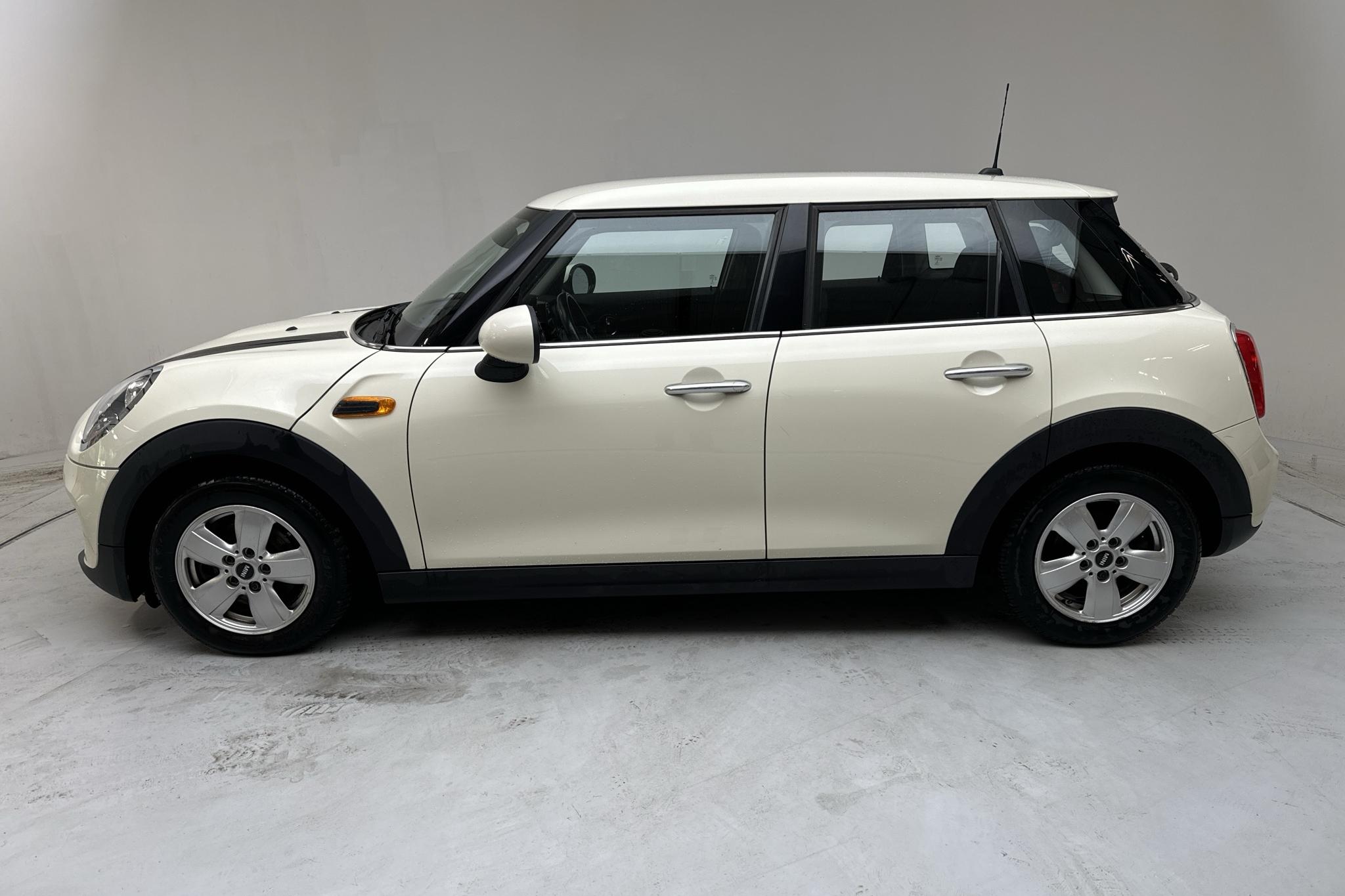 MINI One Hatch 5dr (102hk) - 109 400 km - Käsitsi - valge - 2016