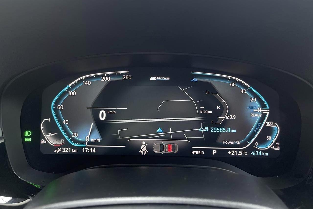 BMW 530e Touring, G31 12kWh LCI (292hk) - 61 610 km - Automatyczna - czarny - 2021