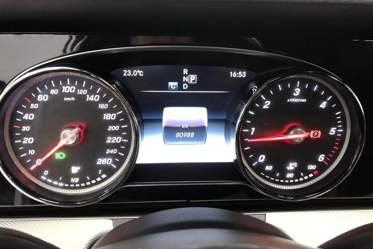 Mercedes E 220 d Sedan W213 (194hk) - 80 980 km - Automatic - silver - 2017