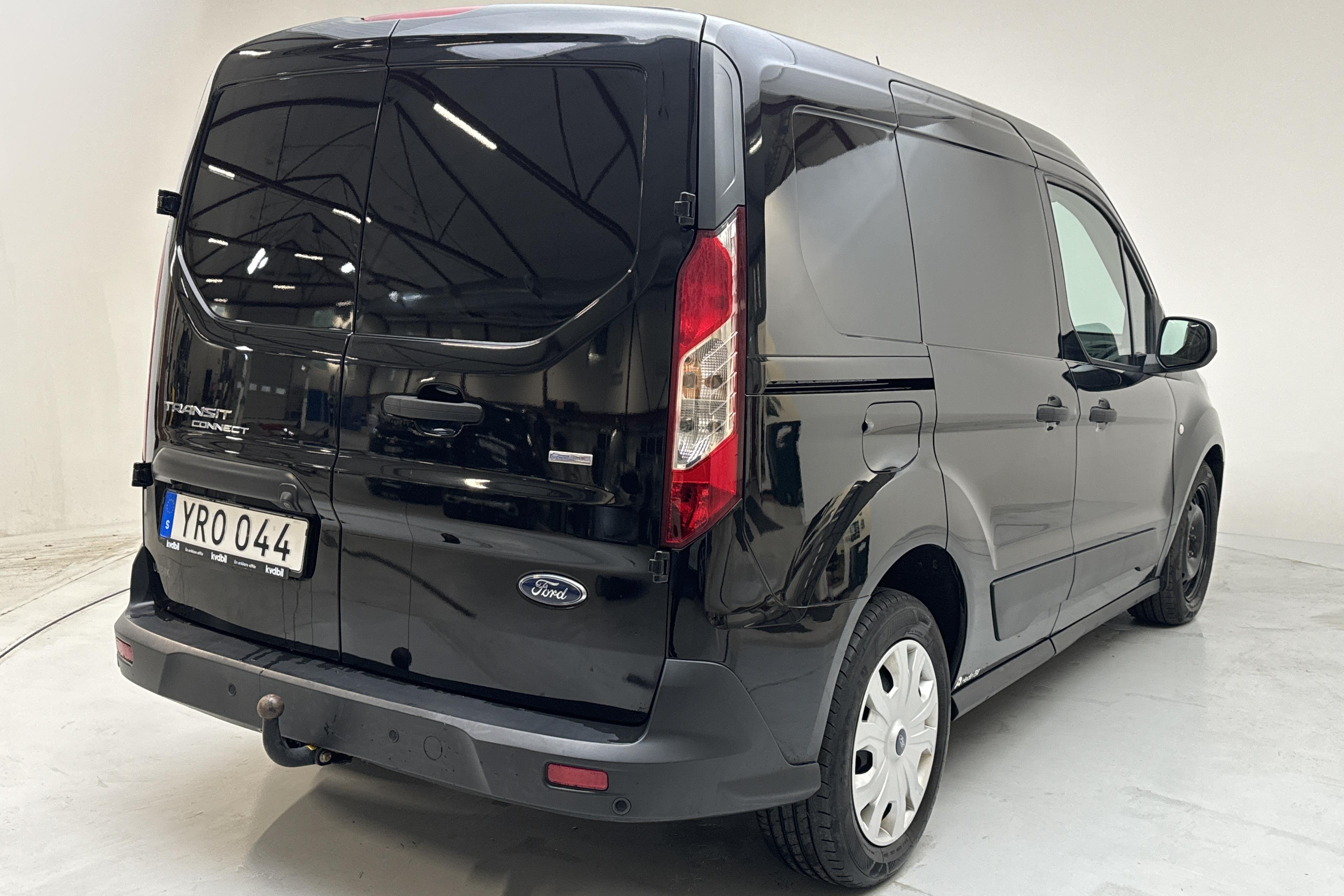 Ford Transit Connect 1.5 TDCi (120hk) - 153 680 km - Automatyczna - czarny - 2018