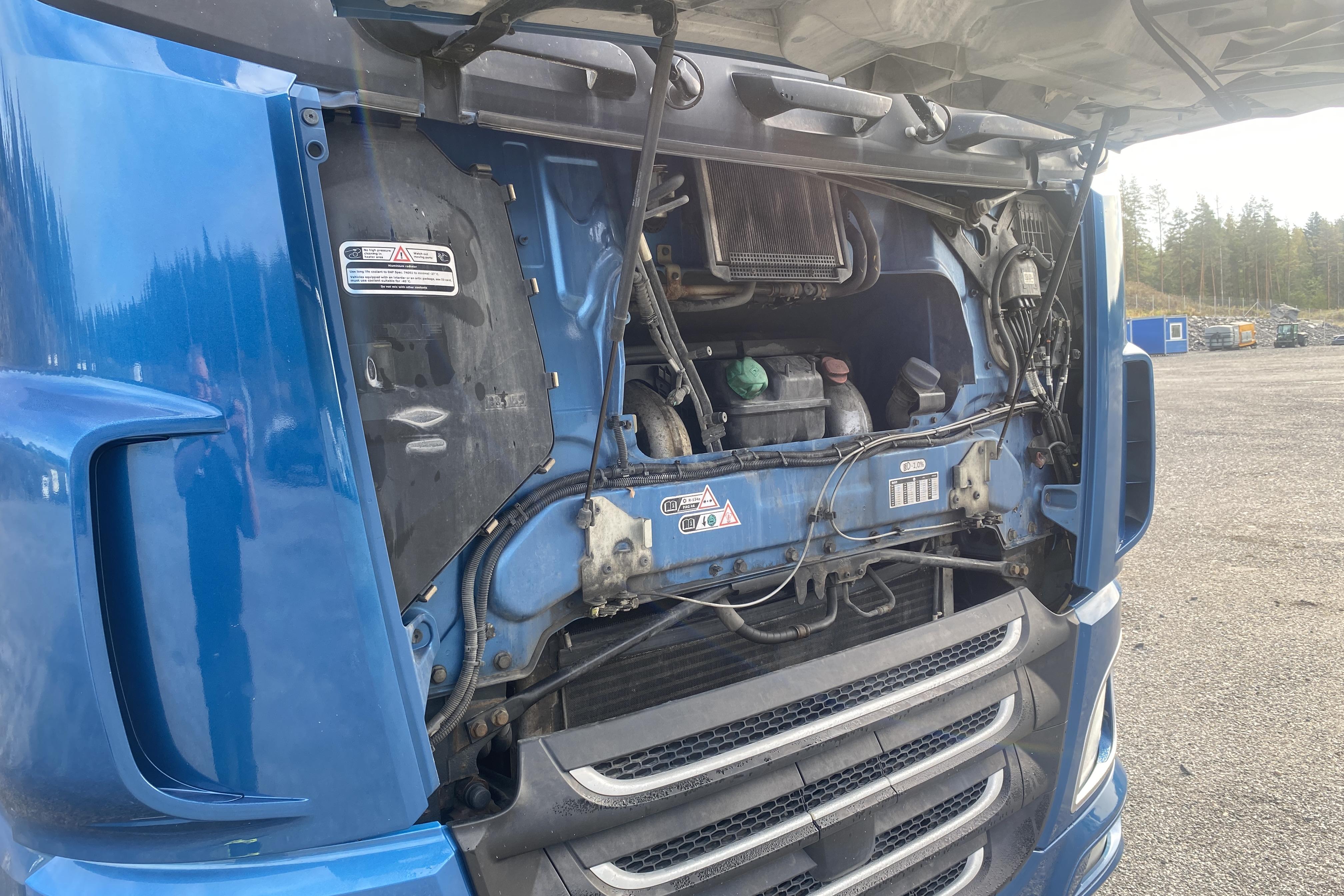 DAF FTS XF510Z - 713 028 km - Automatyczna - niebieski - 2014