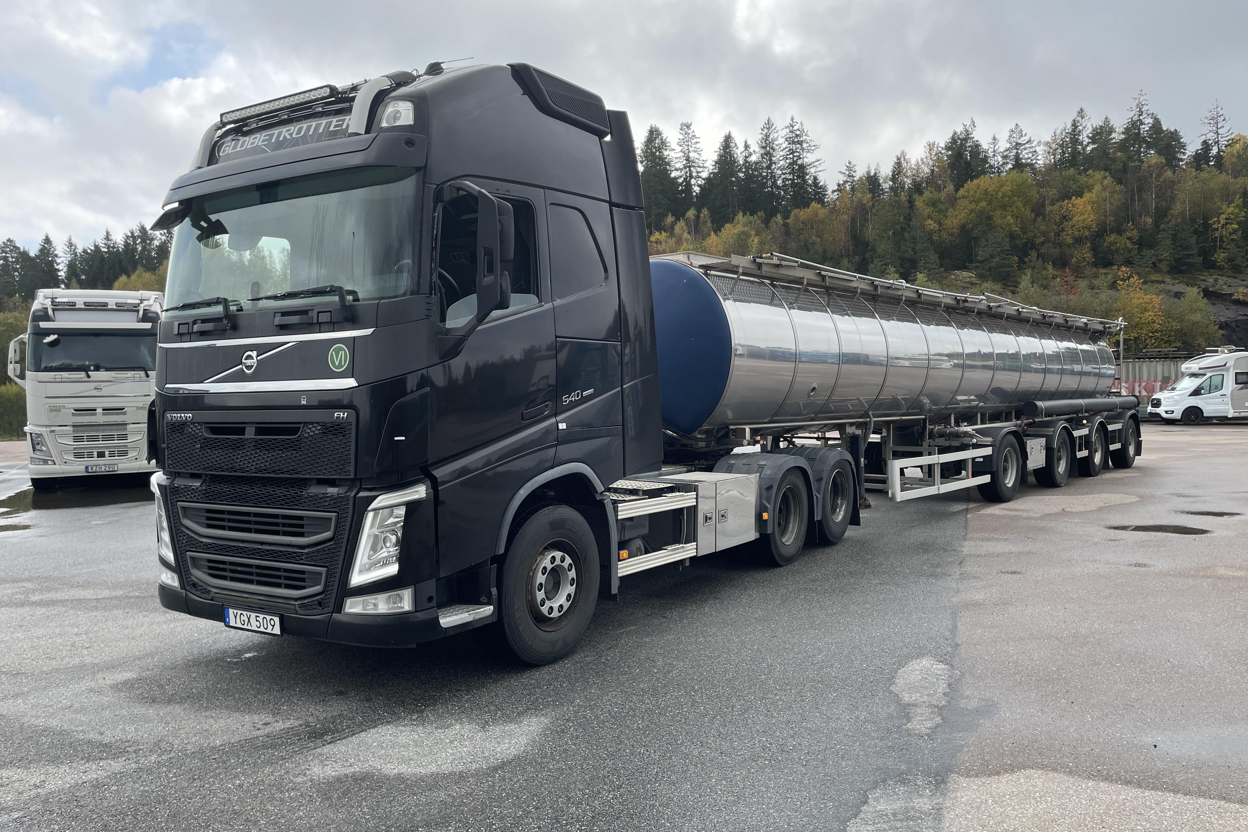 Volvo FH540 - 987 805 km - Automat - svart - 2014