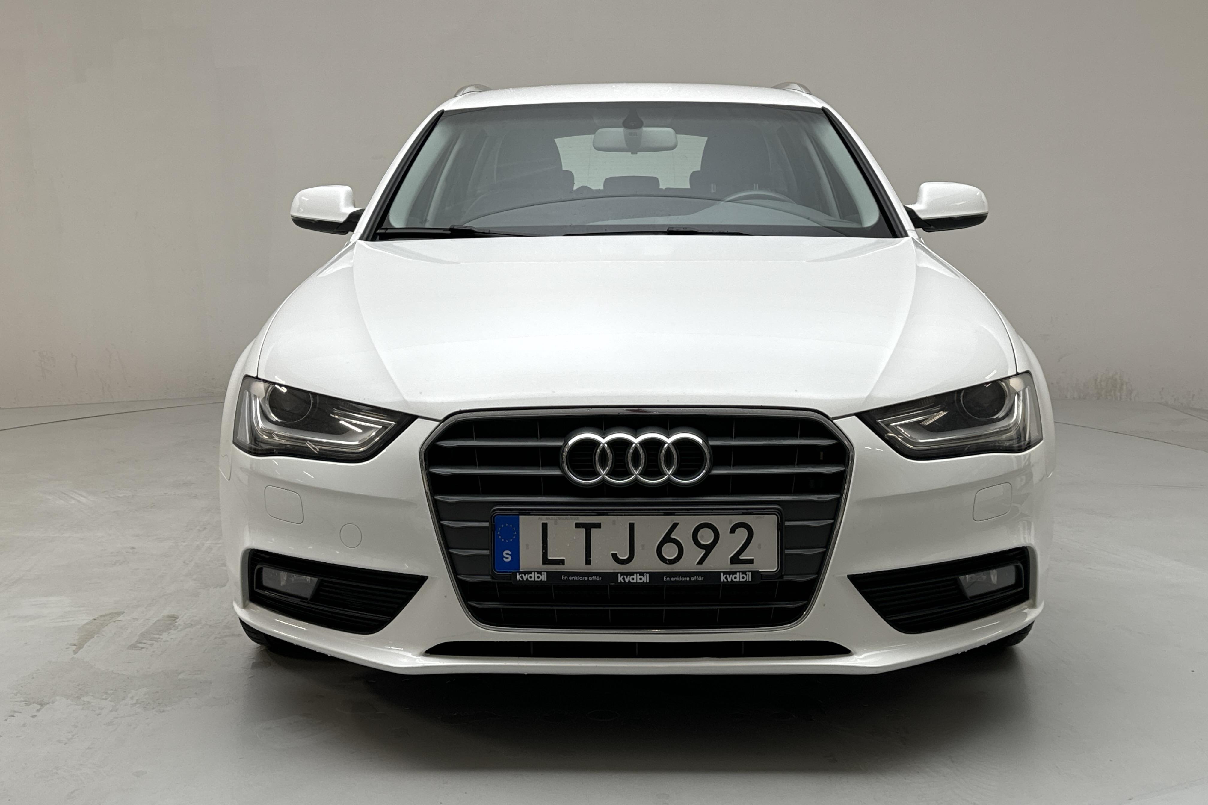 Audi A4 1.8 TFSI Avant (170hk) - 207 560 km - Manualna - biały - 2013