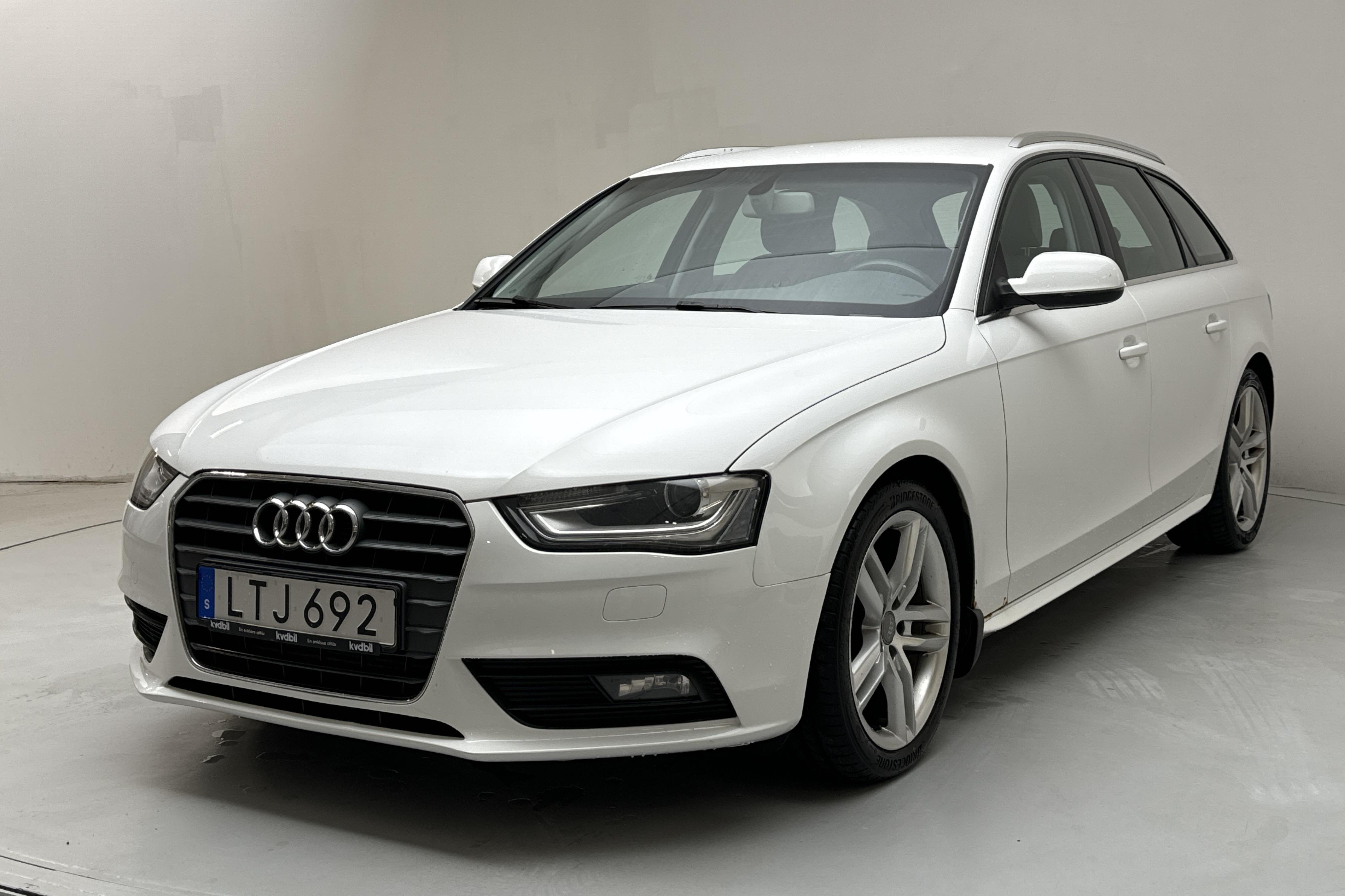 Audi A4 1.8 TFSI Avant (170hk) - 207 560 km - Manualna - biały - 2013