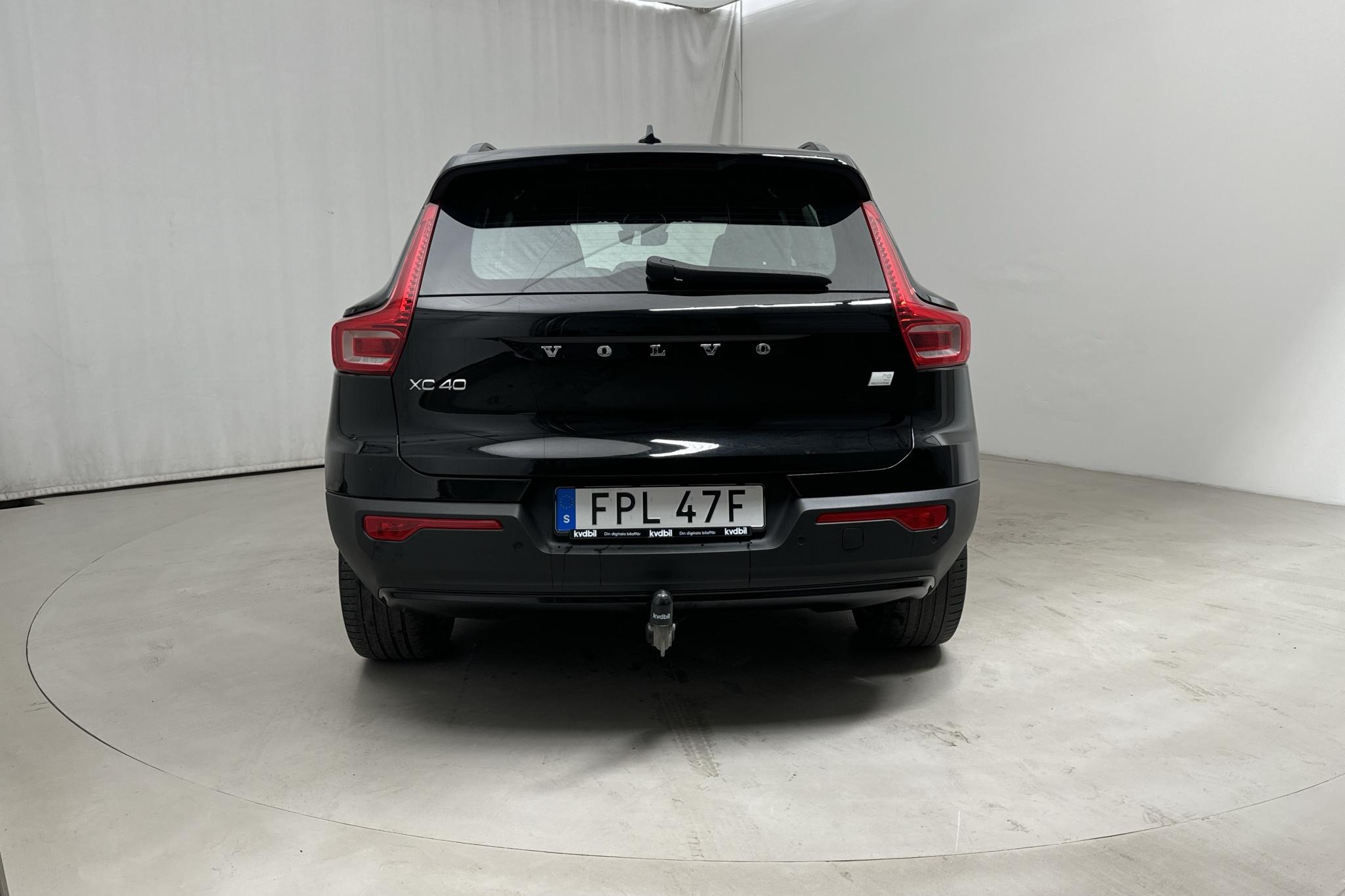 Volvo XC40 P8 Recharge Twin AWD (408hk) - 77 530 km - Automatyczna - czarny - 2021