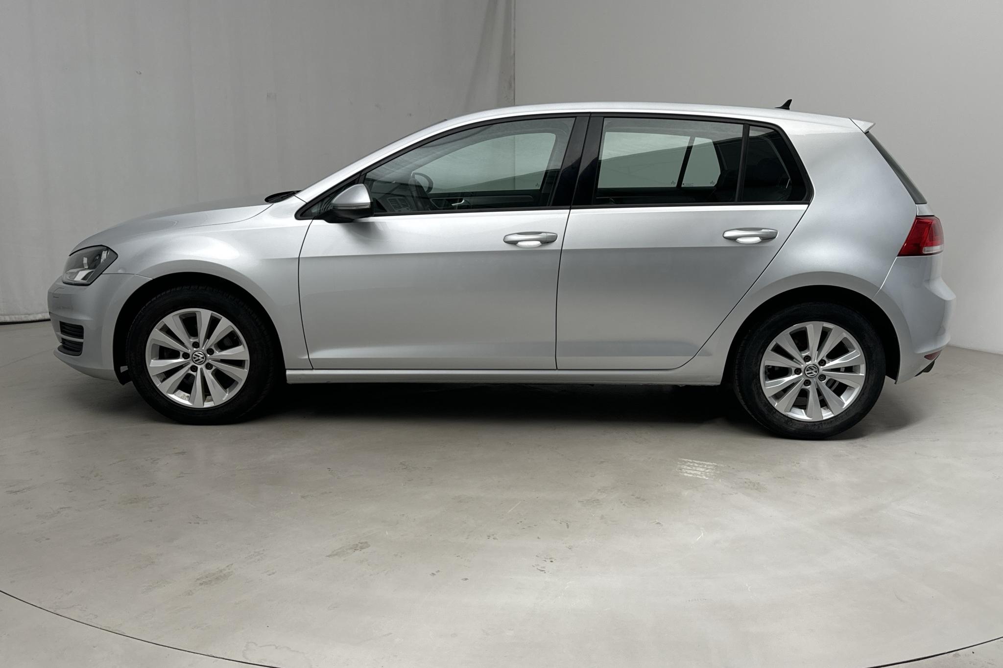 VW Golf VII 1.2 TSI 5dr (110hk) - 89 830 km - Manuaalinen - hopea - 2016