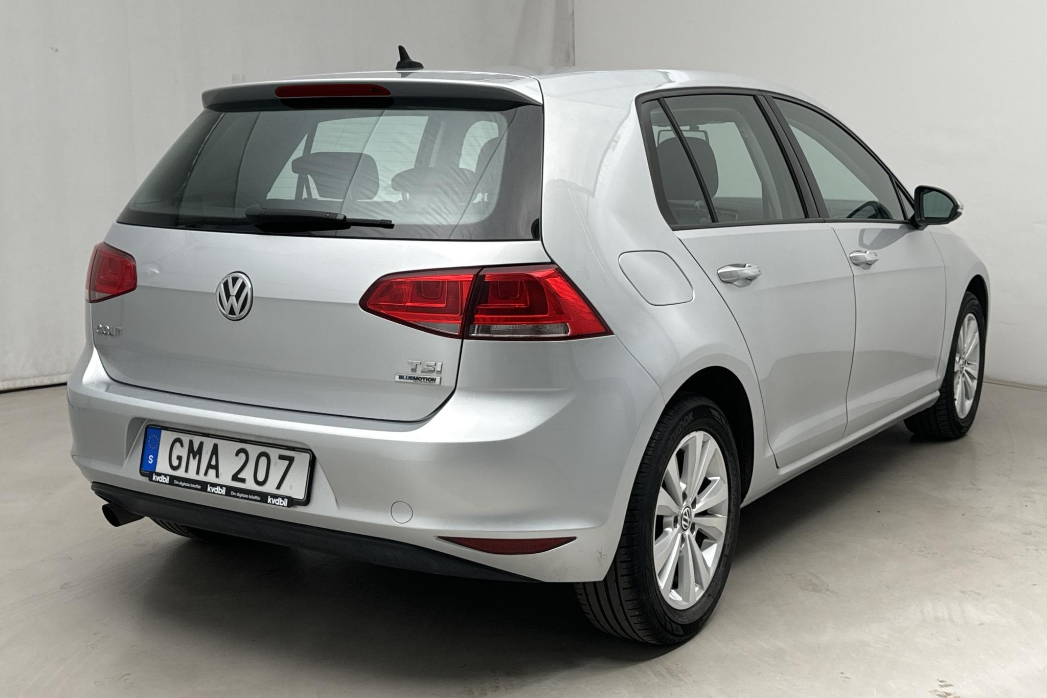 VW Golf VII 1.2 TSI 5dr (110hk) - 89 830 km - Käsitsi - hõbe - 2016