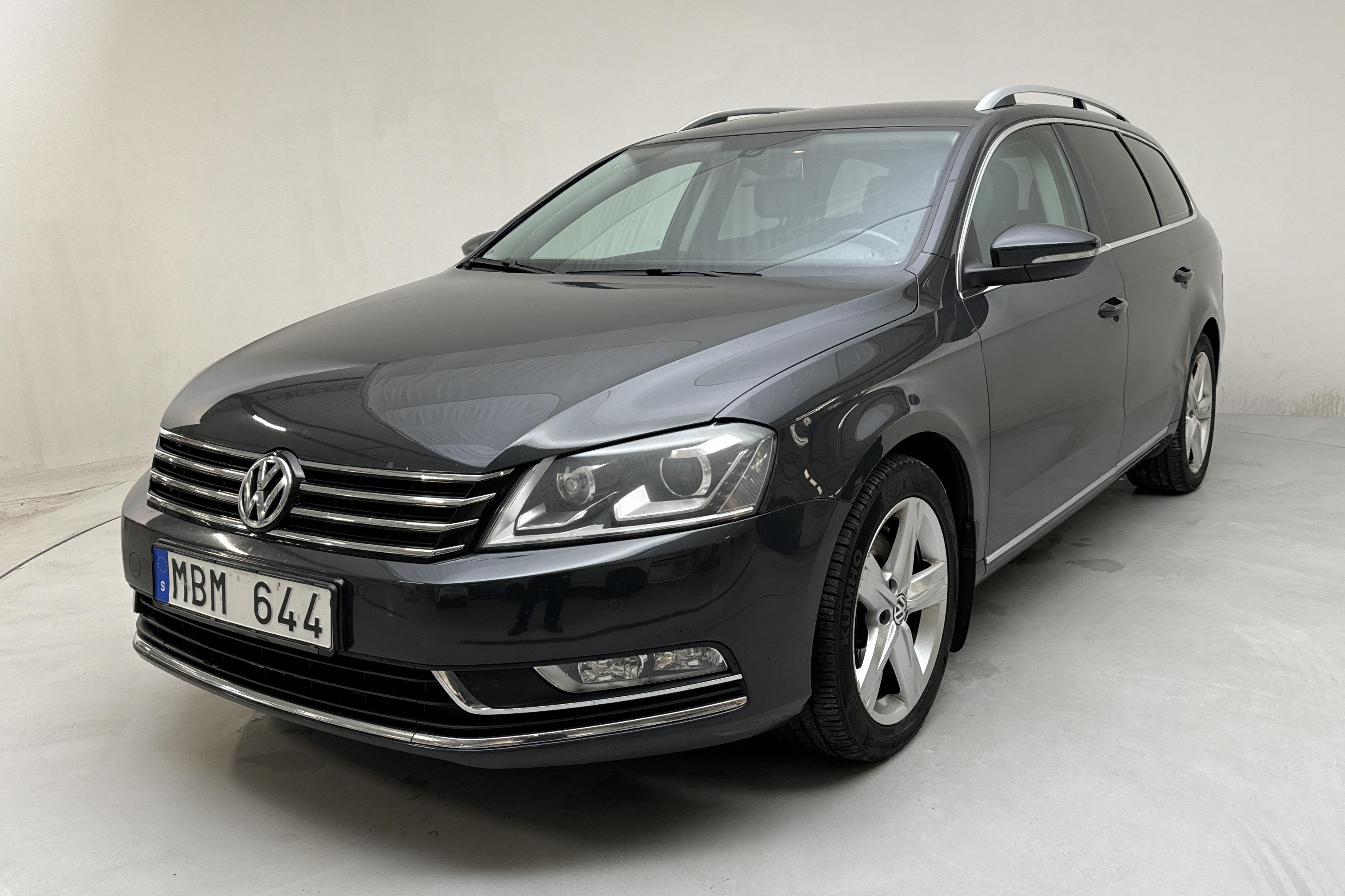 VW Passat 2.0 TDI BlueMotion Technology Variant 4Motion (170hk) - 18 456 mil - Automat - Dark Grey - 2012