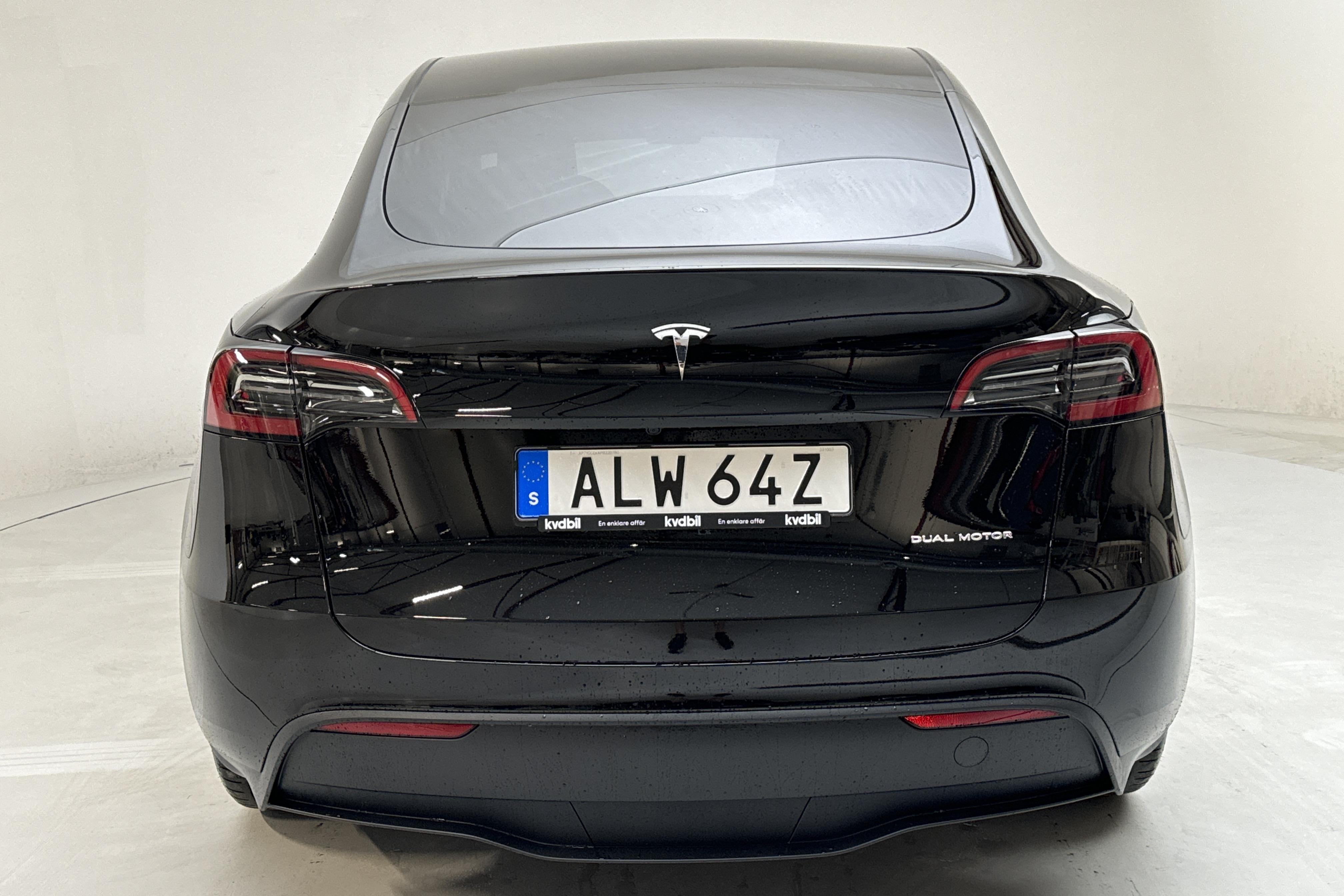 Tesla Model Y Long Range Dual Motor AWD - 17 180 km - Automatyczna - czarny - 2023