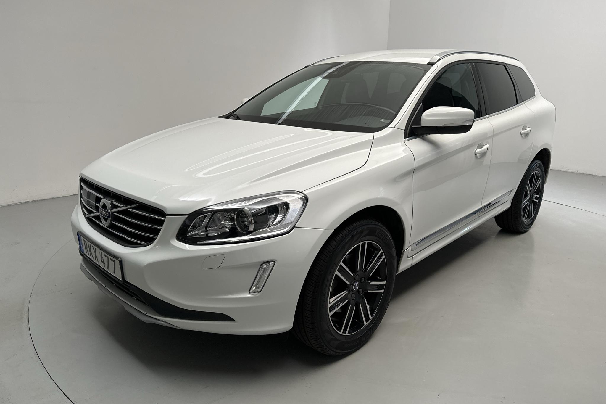 Volvo XC60 D4 AWD (190hk) - 89 860 km - Automaatne - valge - 2017