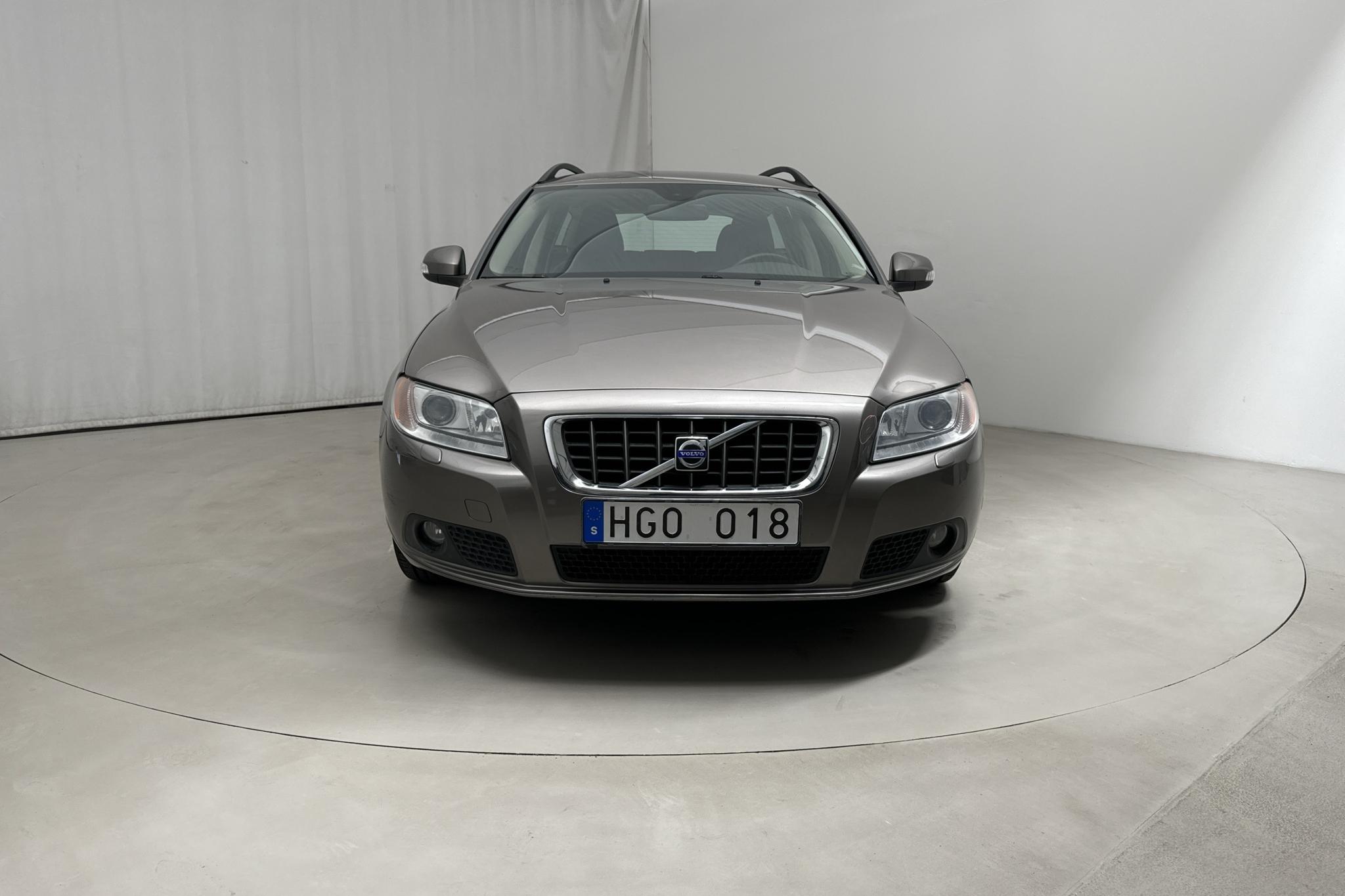 Volvo V70 II 2.0F (145hk) - 139 530 km - Käsitsi - hall - 2009