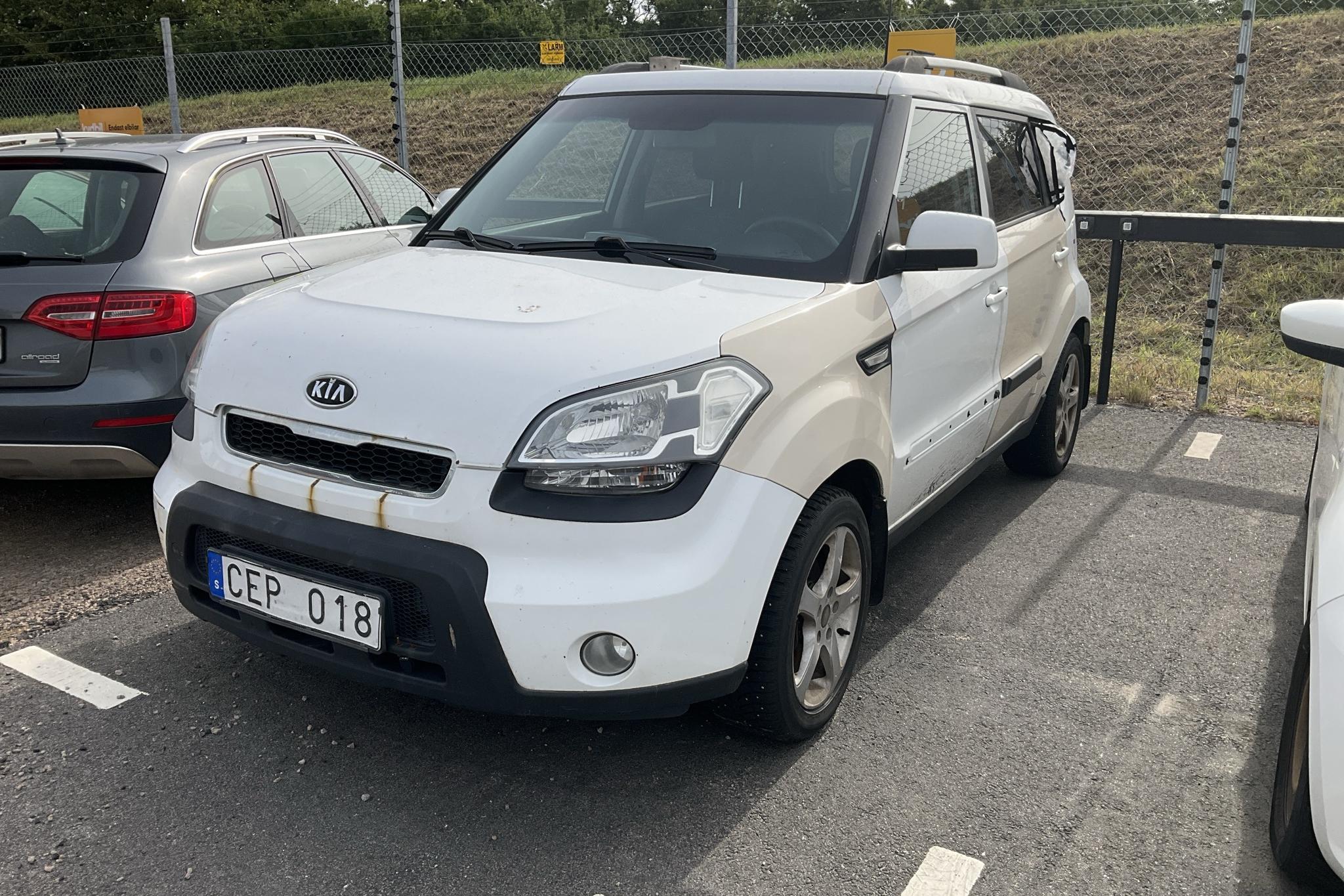 KIA Soul 1.6 CRDi (128hk) - 364 090 km - Automatic - white - 2011