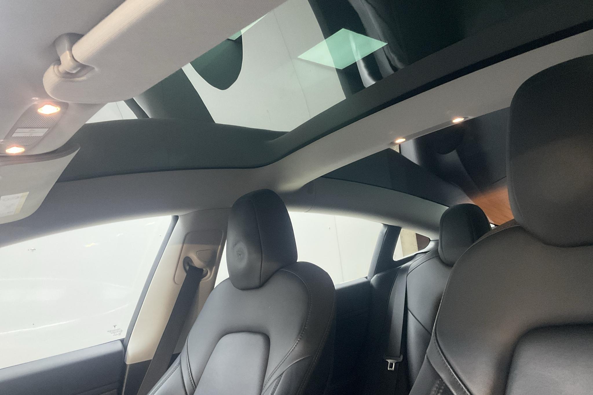 Tesla Model 3 Long Range Dual Motor AWD - 15 002 mil - Automat - svart - 2019