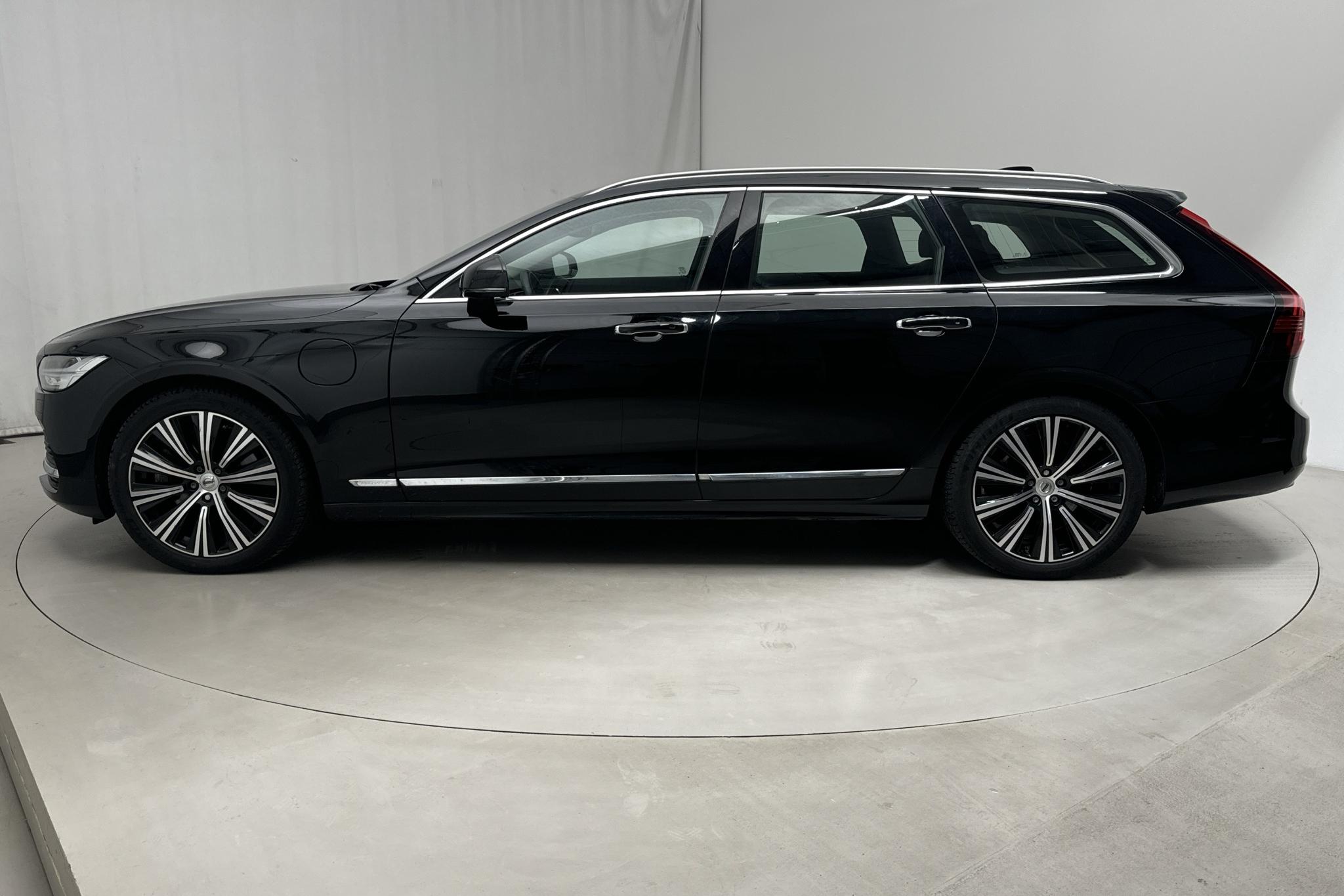 Volvo V90 T6 AWD Twin Engine (340hk) - 44 660 km - Automaatne - must - 2021