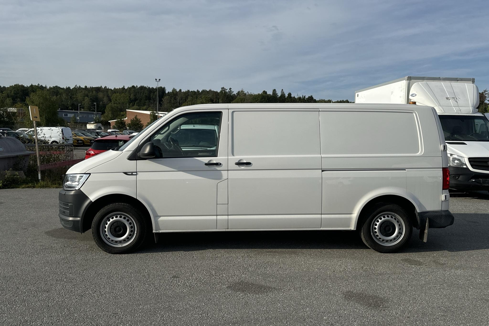 VW Transporter T6 2.0 TDI BMT Skåp 4MOTION (150hk) - 5 150 mil - Automat - vit - 2019