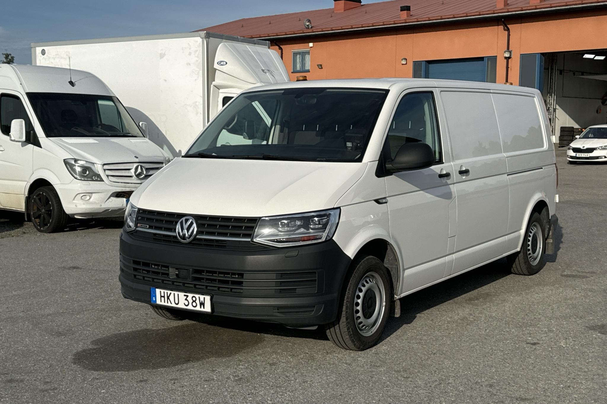 VW Transporter T6 2.0 TDI BMT Skåp 4MOTION (150hk) - 5 150 mil - Automat - vit - 2019