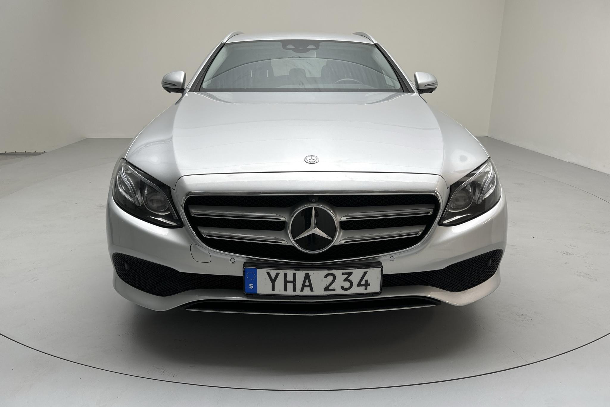 Mercedes E 220 d Kombi S213 (194hk) - 164 860 km - Automaatne - hõbe - 2017