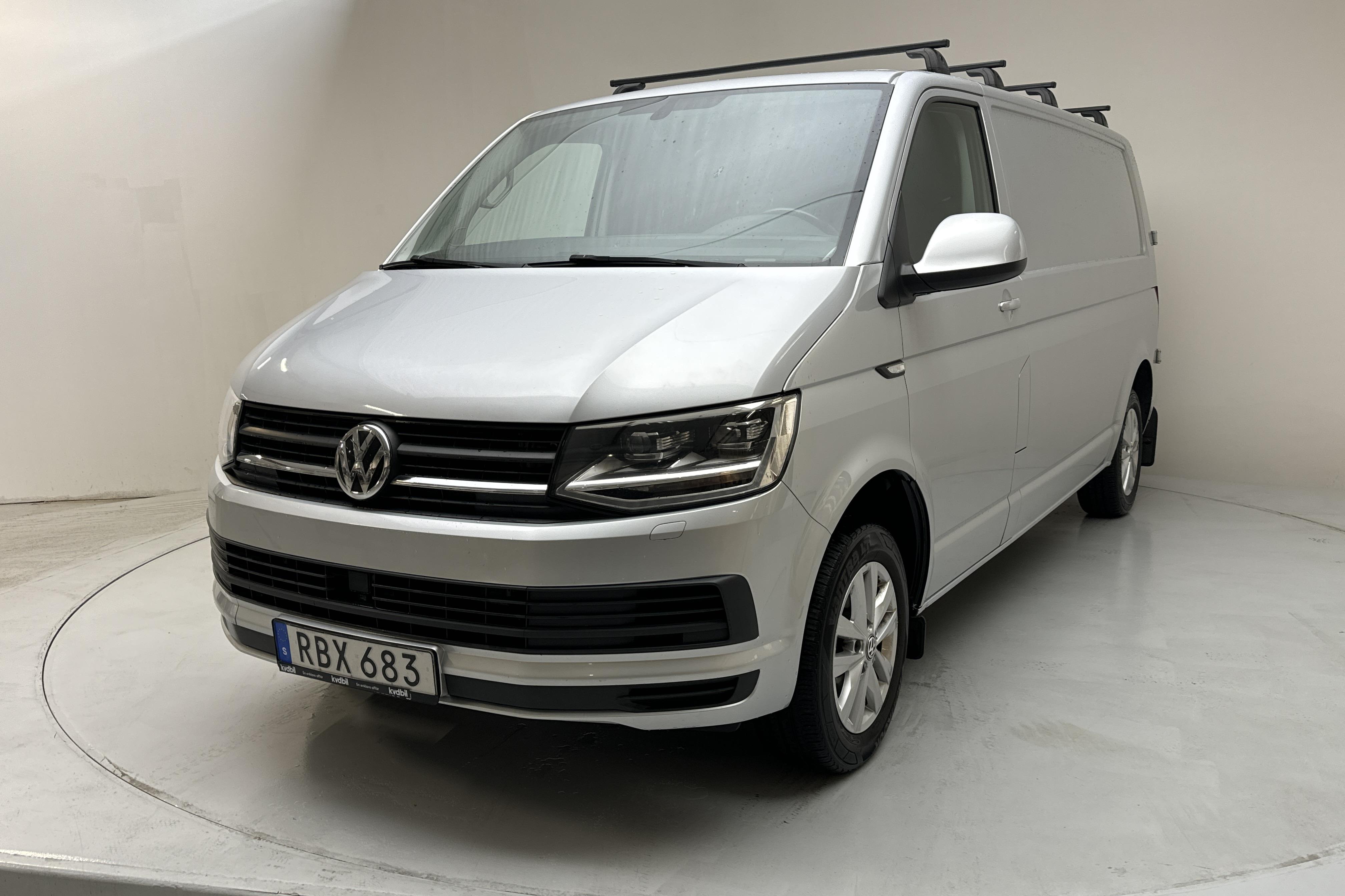 VW Transporter T6 2.0 TDI BMT Skåp (150hk) - 148 420 km - Automatyczna - srebro - 2017