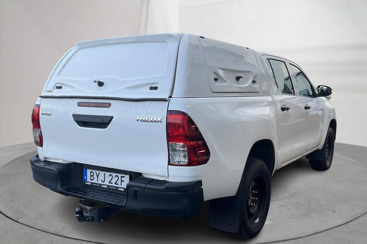 Toyota Hilux 2.4 D 4WD (150hk) - 10 033 mil - Manuell - vit - 2021