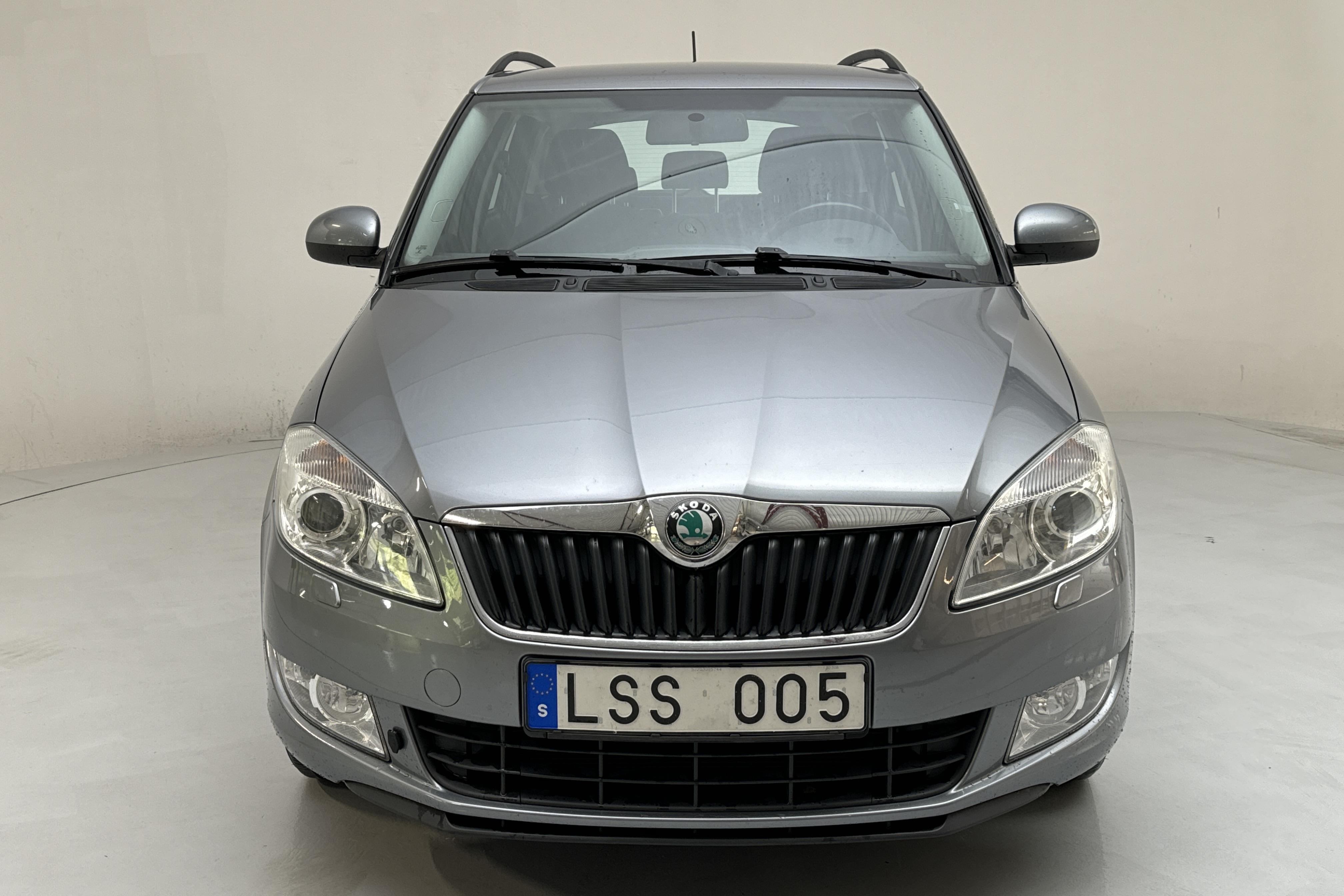 Skoda Fabia 1.2 TSI Combi (86hk) - 11 622 mil - Manuell - silver - 2013