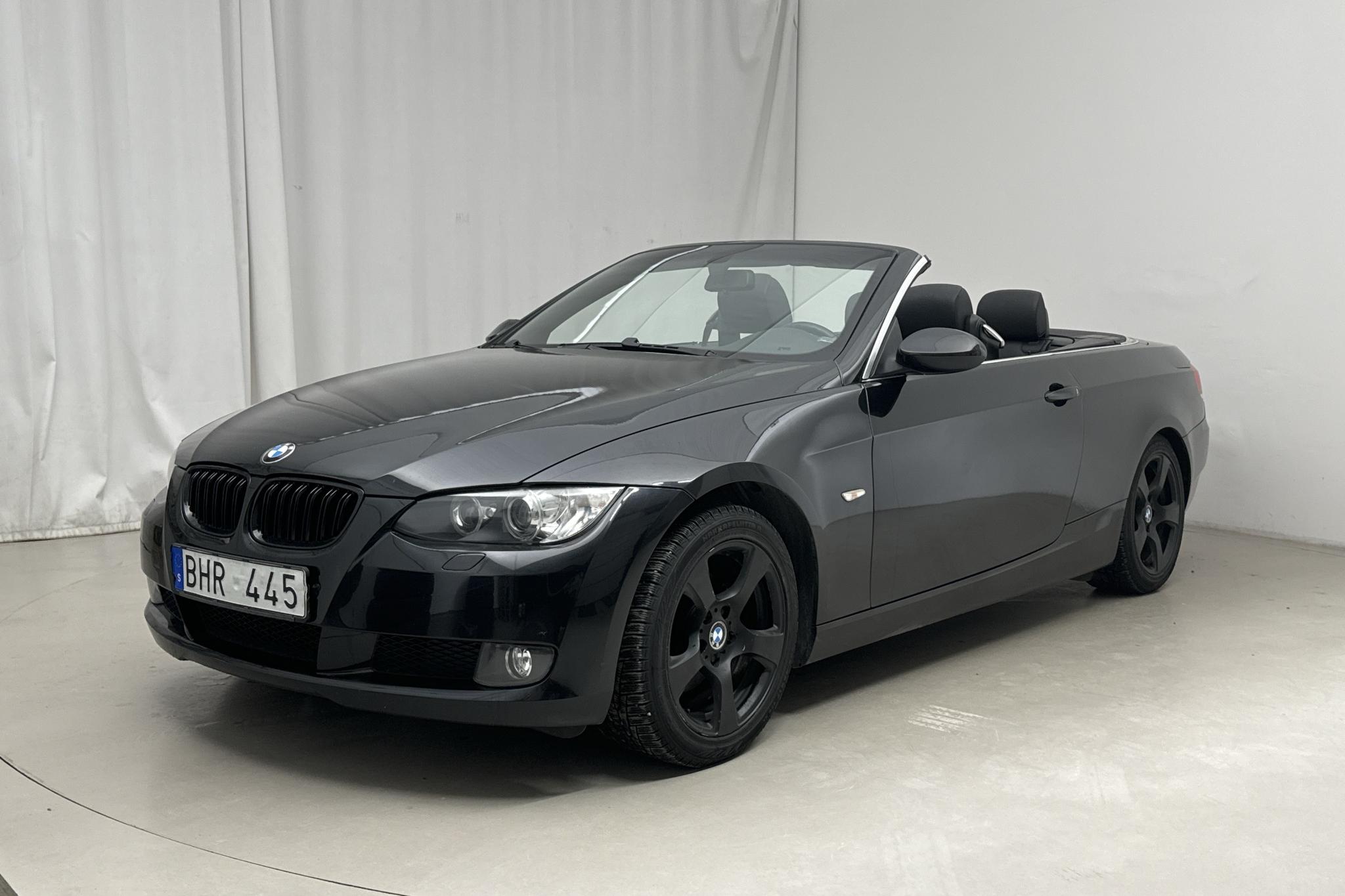 BMW 320i Cabriolet, E93 (170hk) - 148 920 km - Manualna - czarny - 2007