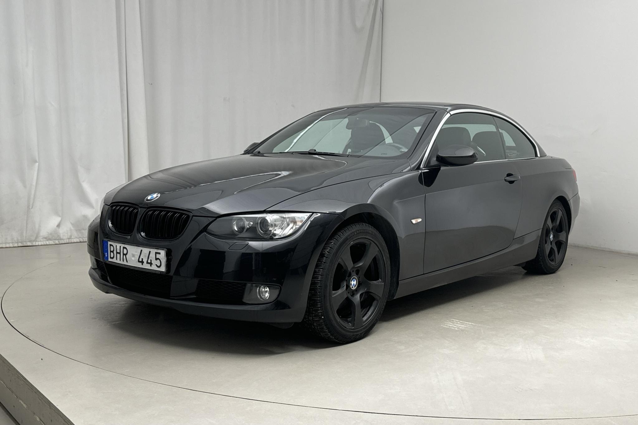 BMW 320i Cabriolet, E93 (170hk) - 148 920 km - Manualna - czarny - 2007