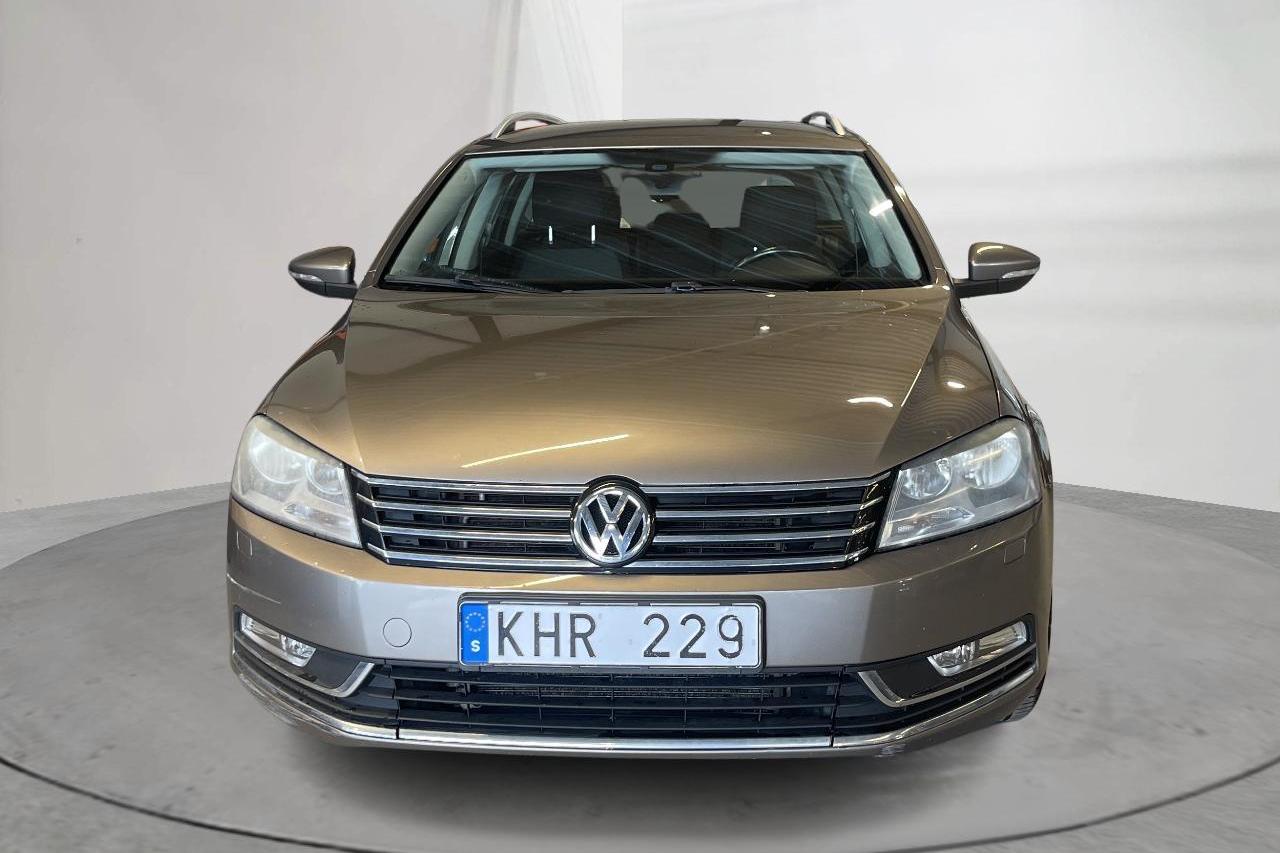 VW Passat 2.0 TDI BlueMotion Technology Variant (140hk) - 272 170 km - Manual - Light Brown - 2011