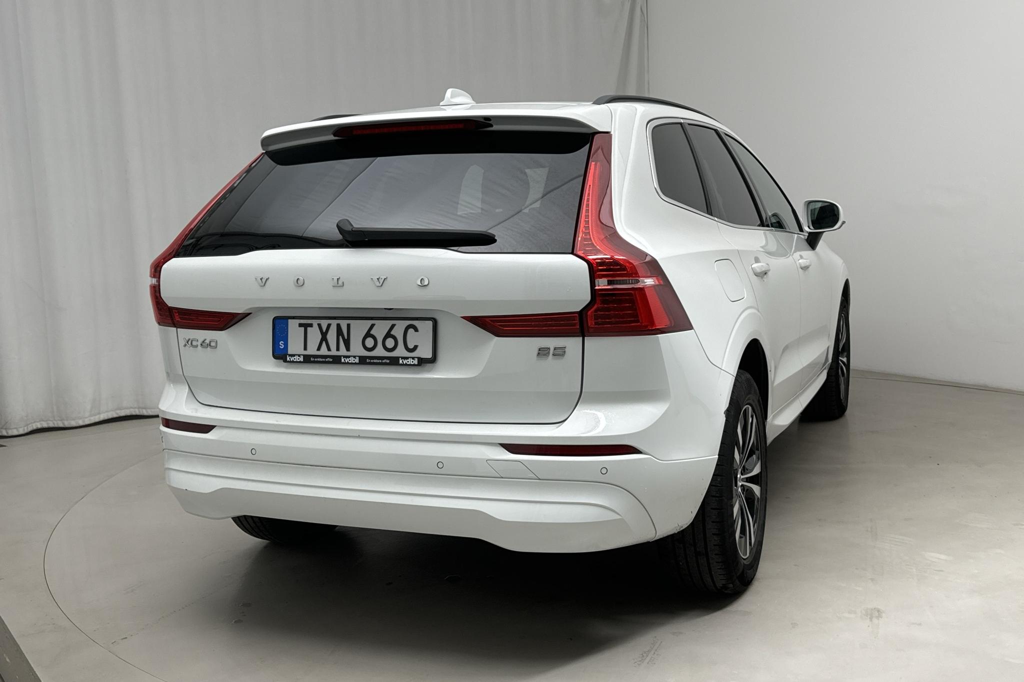 Volvo XC60 B5 2WD Mildhybrid, Bensin (250hk) - 12 056 mil - Automat - vit - 2022