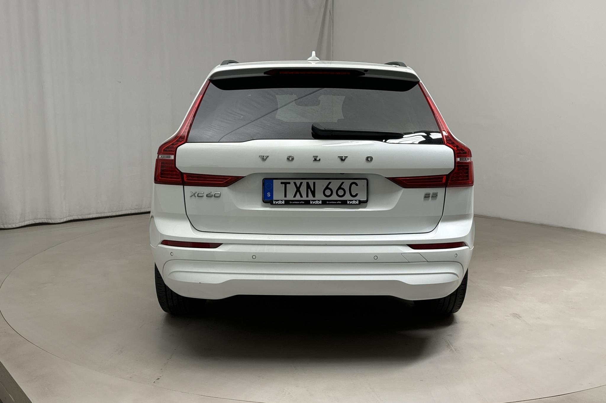 Volvo XC60 B5 2WD Mildhybrid, Bensin (250hk) - 120 560 km - Automaatne - valge - 2022