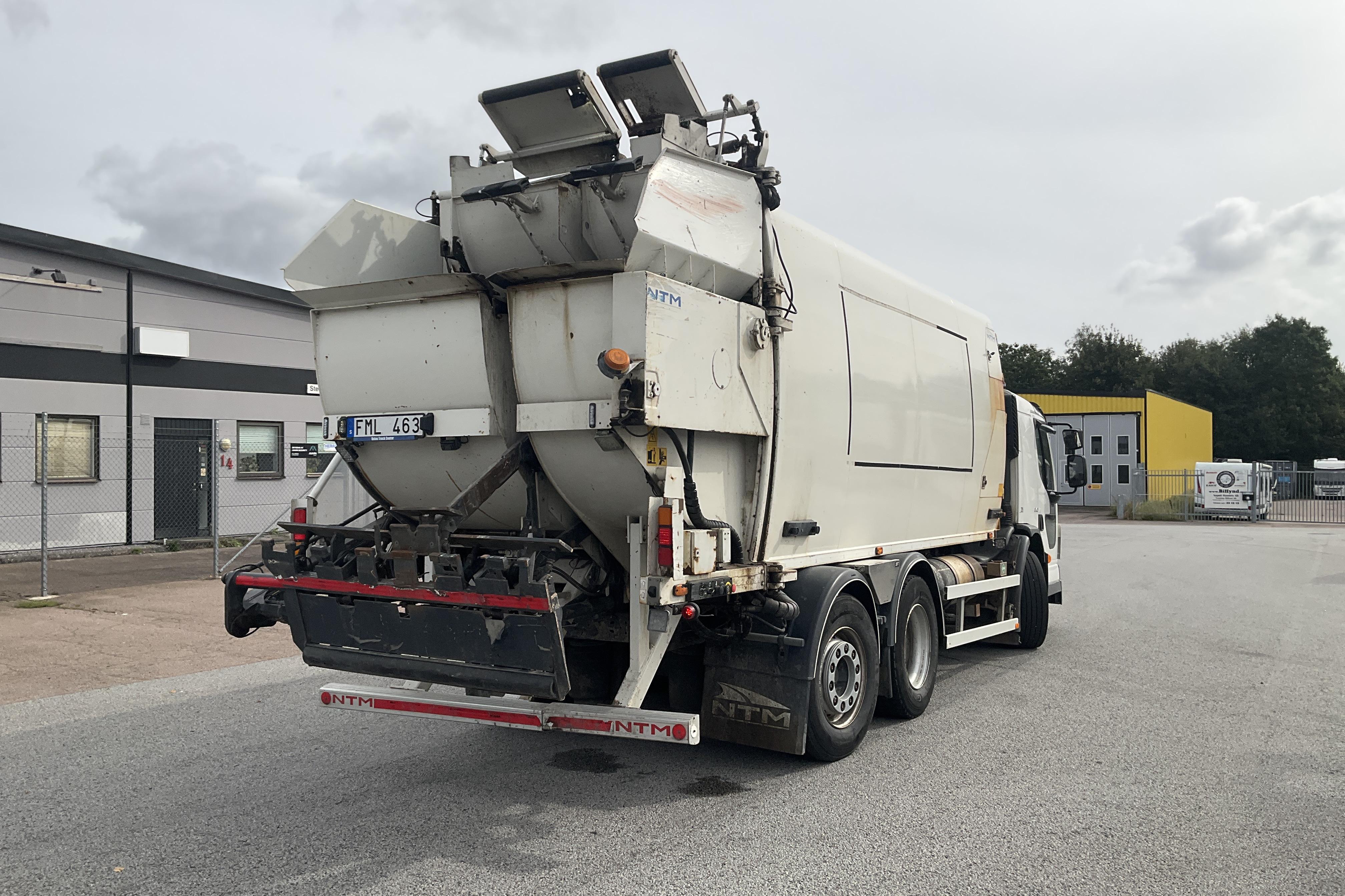 VOLVO FE340 - 83 117 km - Automatic - white - 2013