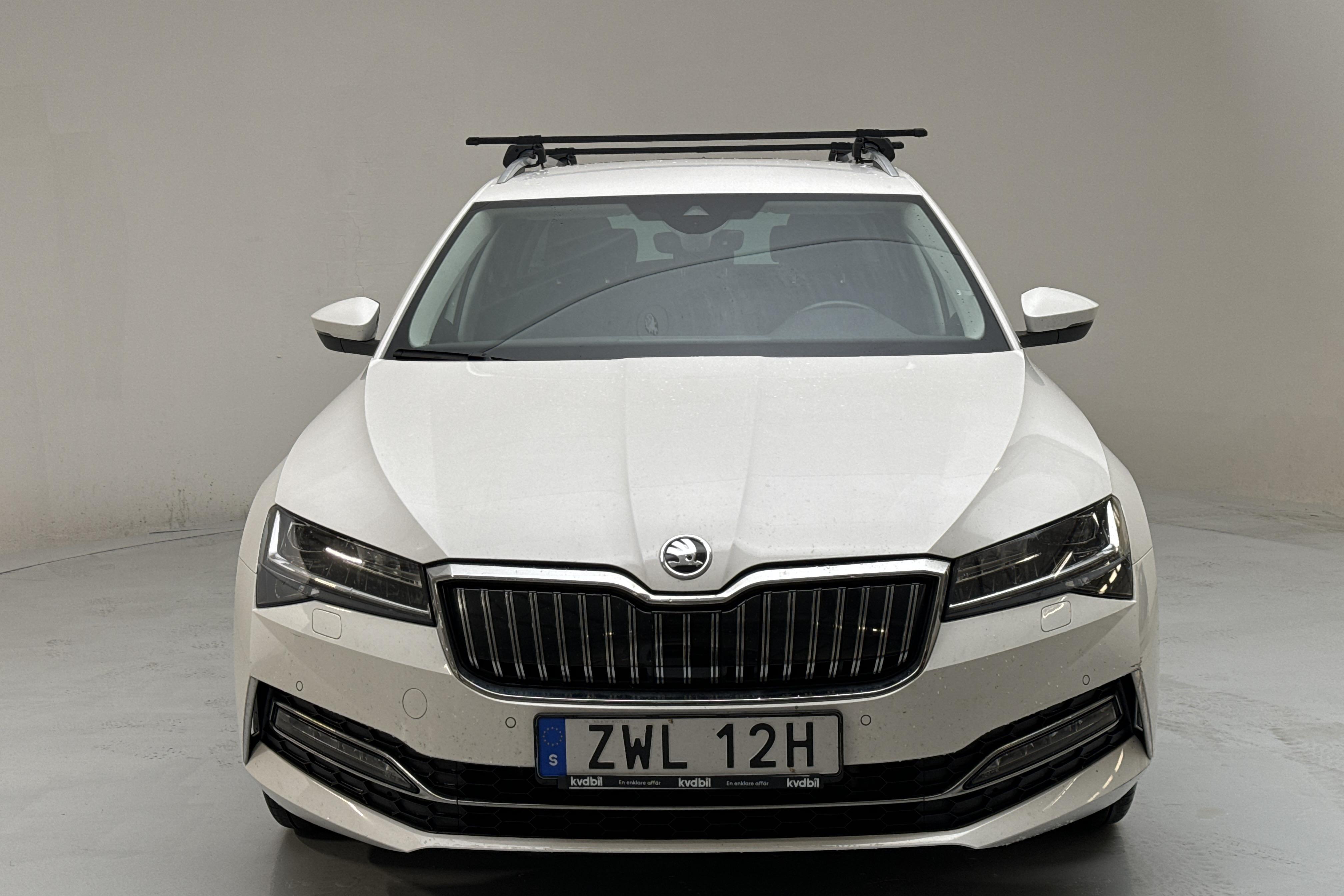 Skoda Superb 1.4 TSI PHEV Kombi (218hk) - 109 860 km - Automaatne - valge - 2021