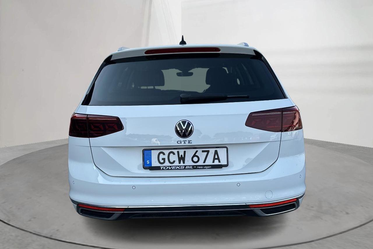 VW Passat 1.4 GTE Sportscombi (218hk) - 57 790 km - Automatyczna - biały - 2021