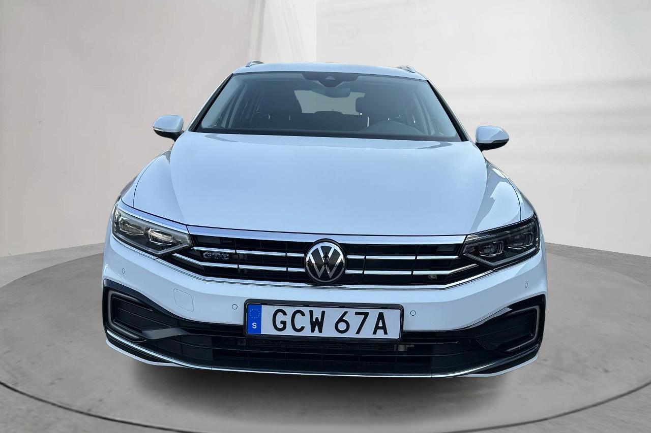 VW Passat 1.4 GTE Sportscombi (218hk) - 57 790 km - Automatic - white - 2021