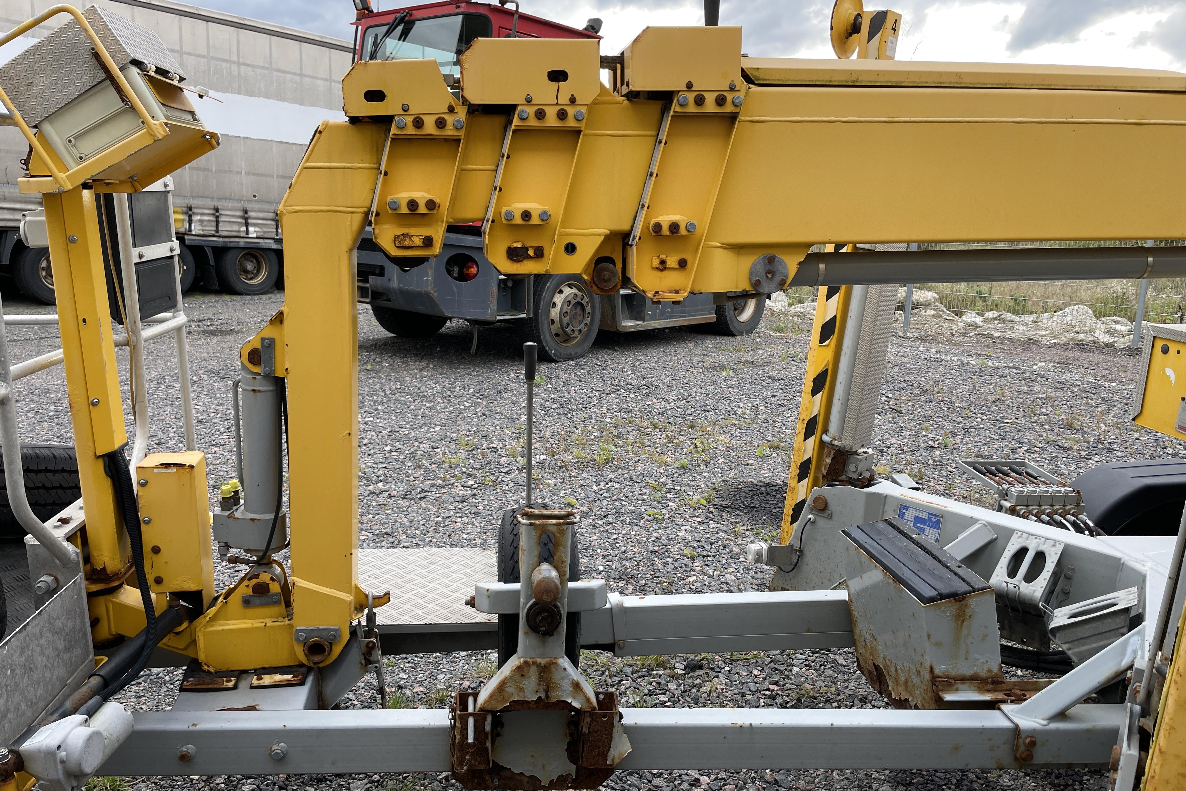 OMME LIFT 1650 E -  - gul - 2014