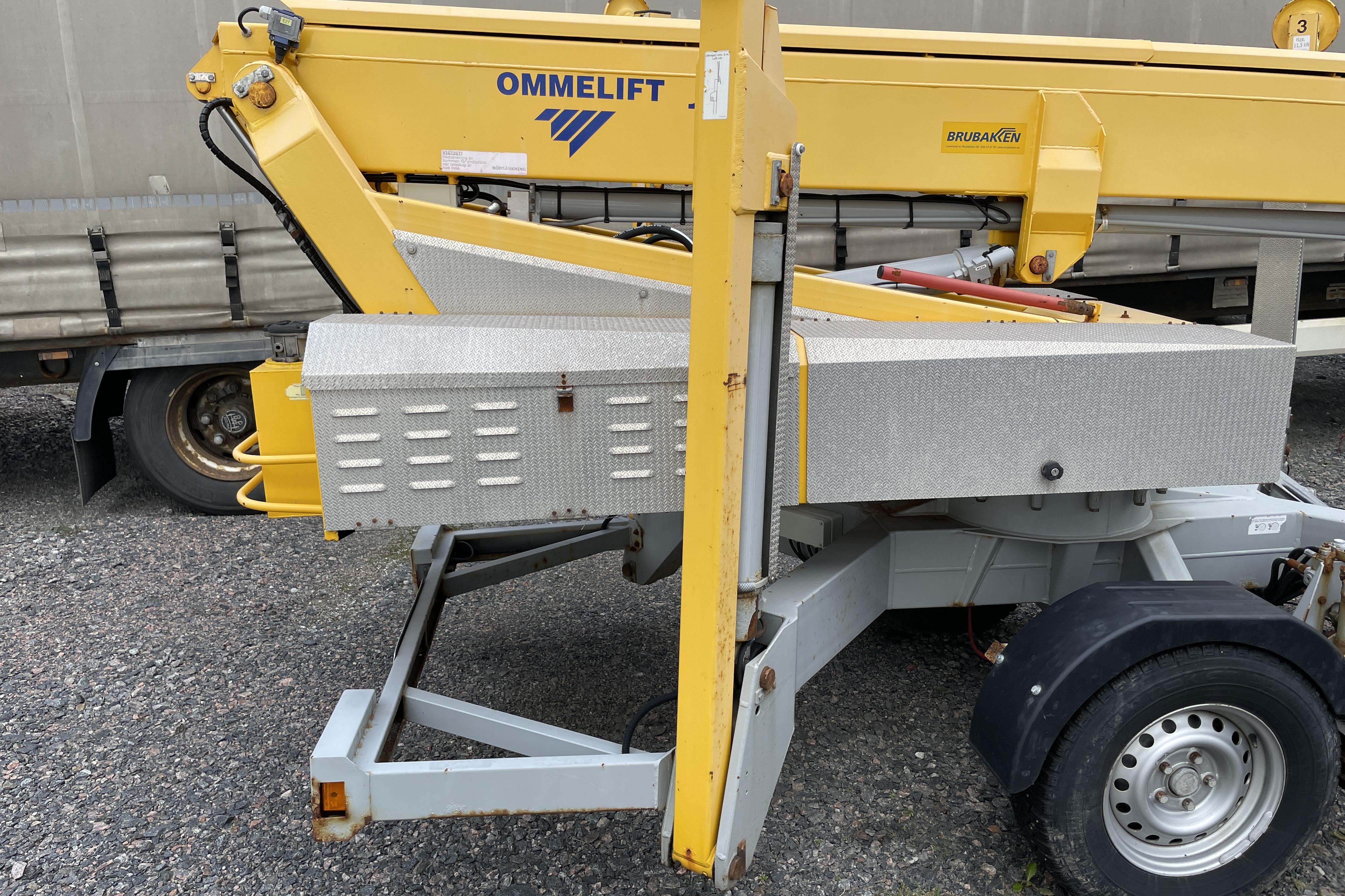 OMME LIFT 1650 E -  - gul - 2014