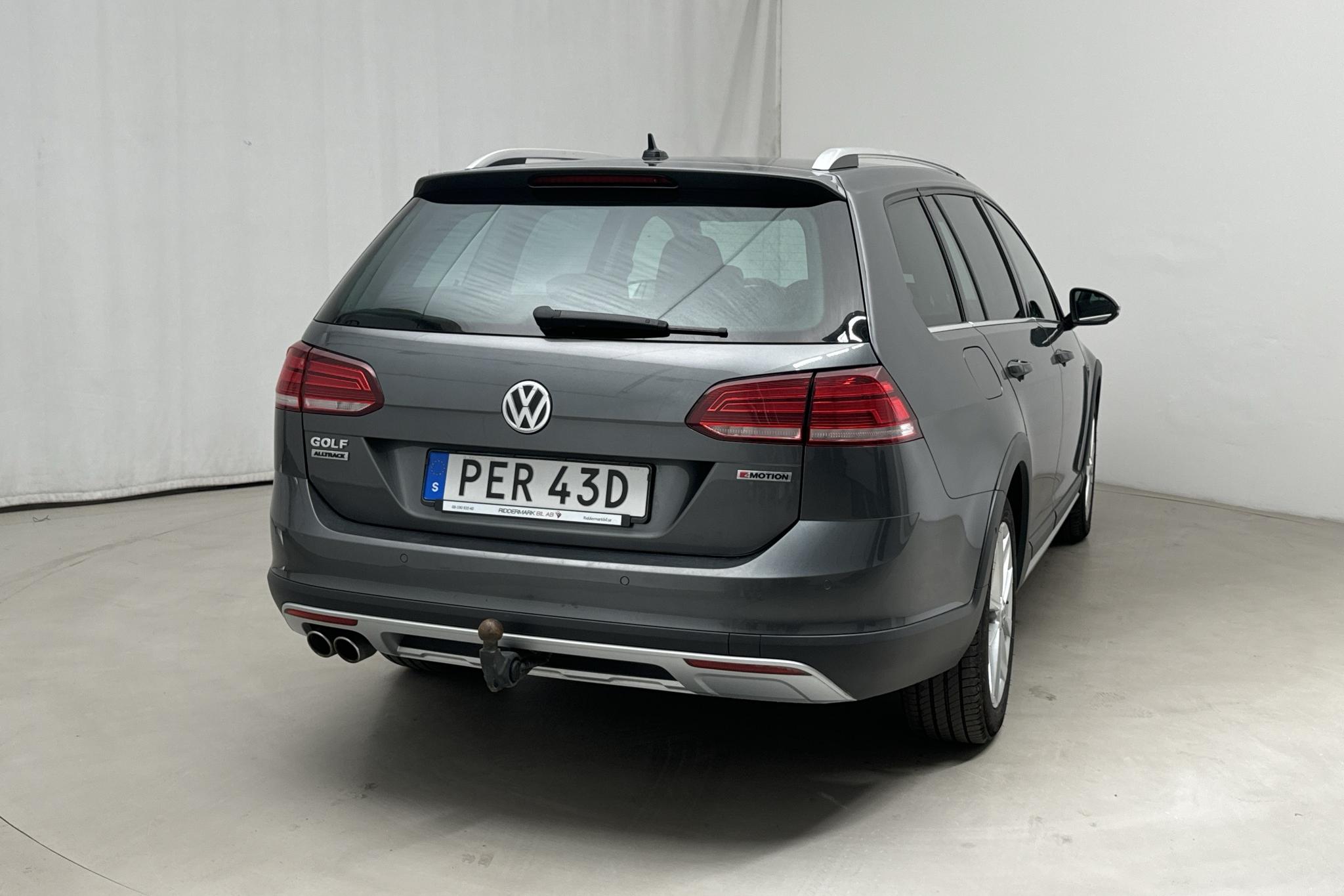 VW Golf Alltrack 2.0 TDI 4MOTION (184hk) - 107 280 km - Automatyczna - Dark Grey - 2020