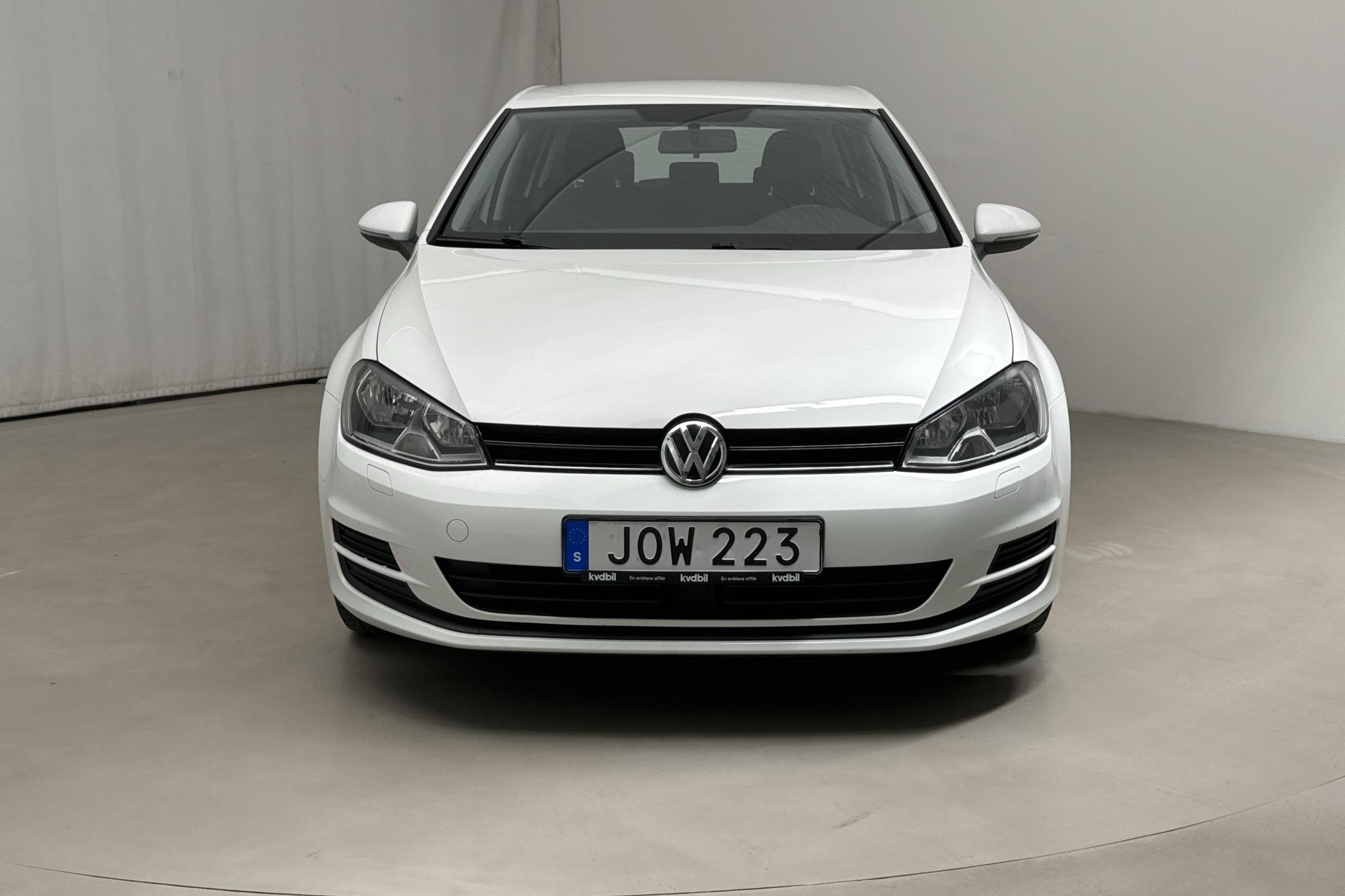 VW Golf VII 1.2 TSI 5dr (105hk) - 87 490 km - Automatic - white - 2015