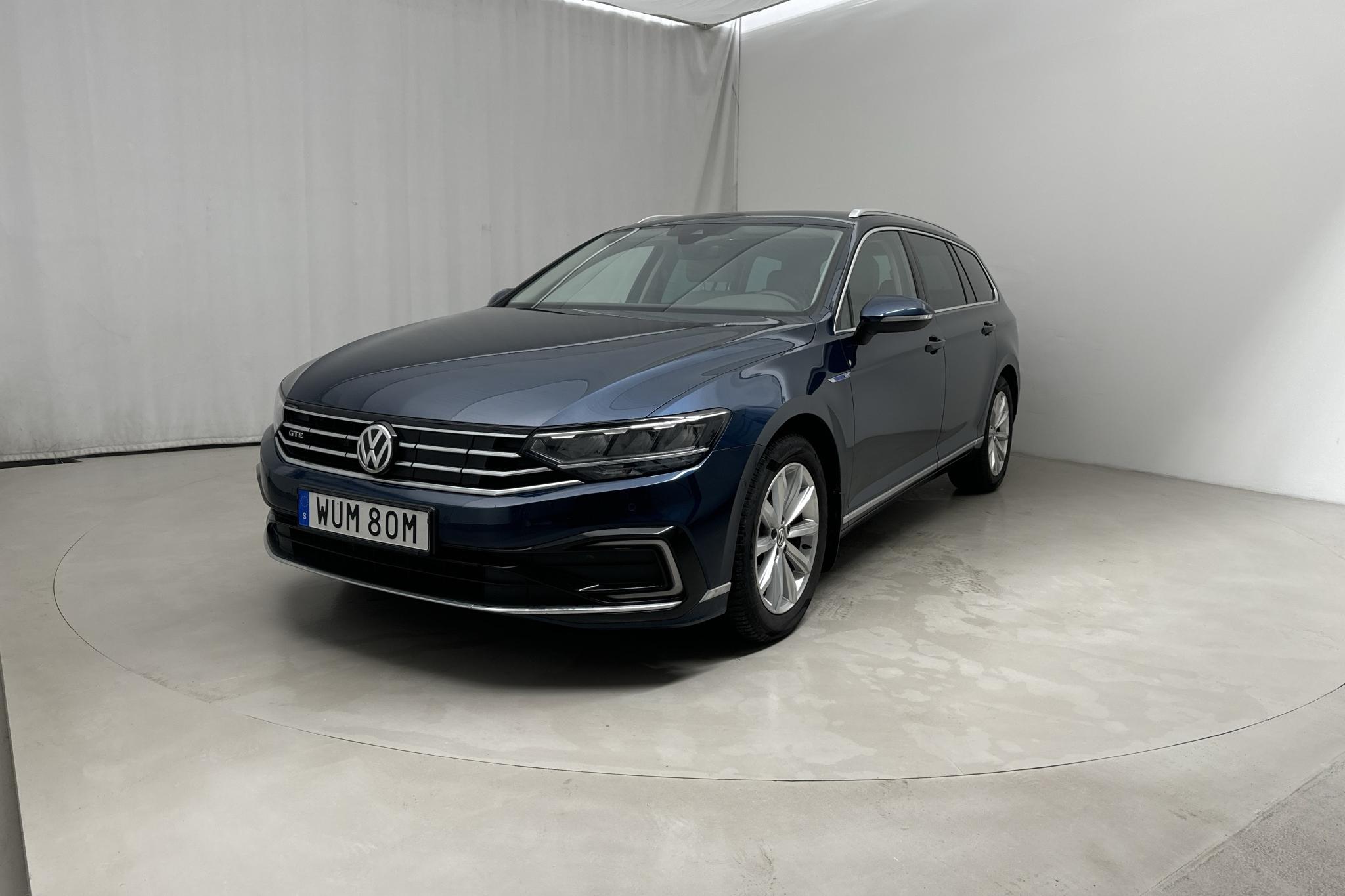 VW Passat 1.4 GTE Sportscombi (218hk) - 81 990 km - Automatic - blue - 2020