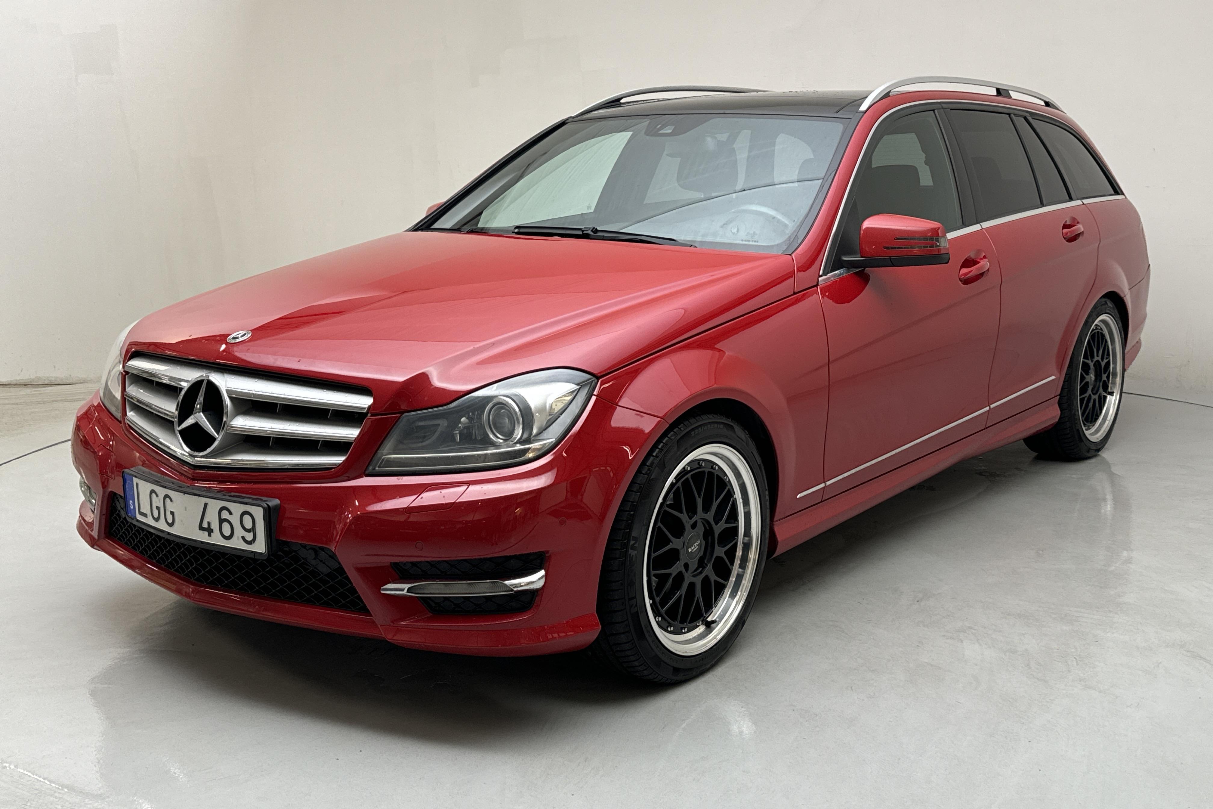 Mercedes C 220 CDI BlueEfficiency Kombi S204 (170hk) - 214 210 km - Automatic - Light Red - 2011