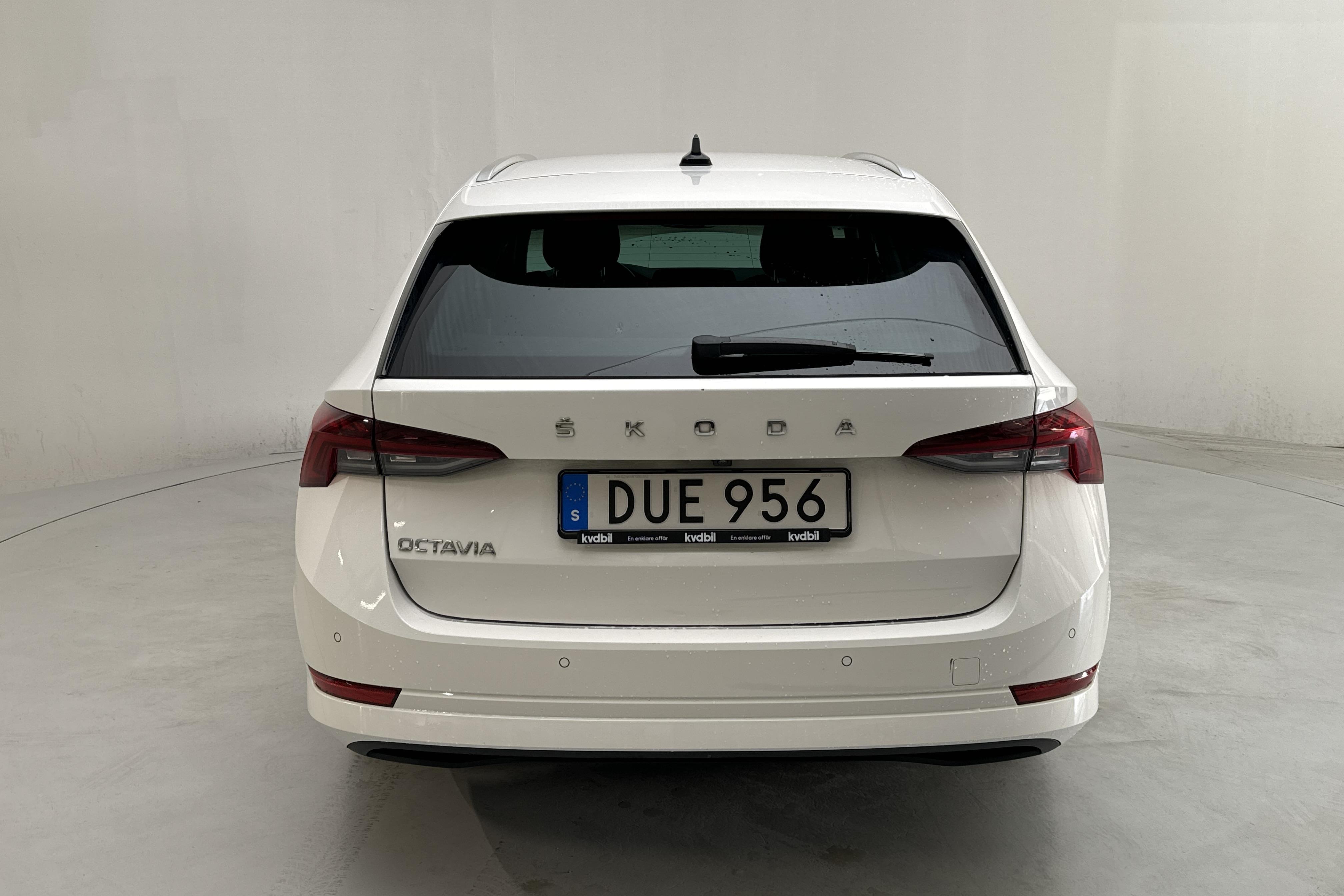 Skoda Octavia 2.0 TDI Combi (115hk) - 156 270 km - Automatic - white - 2022