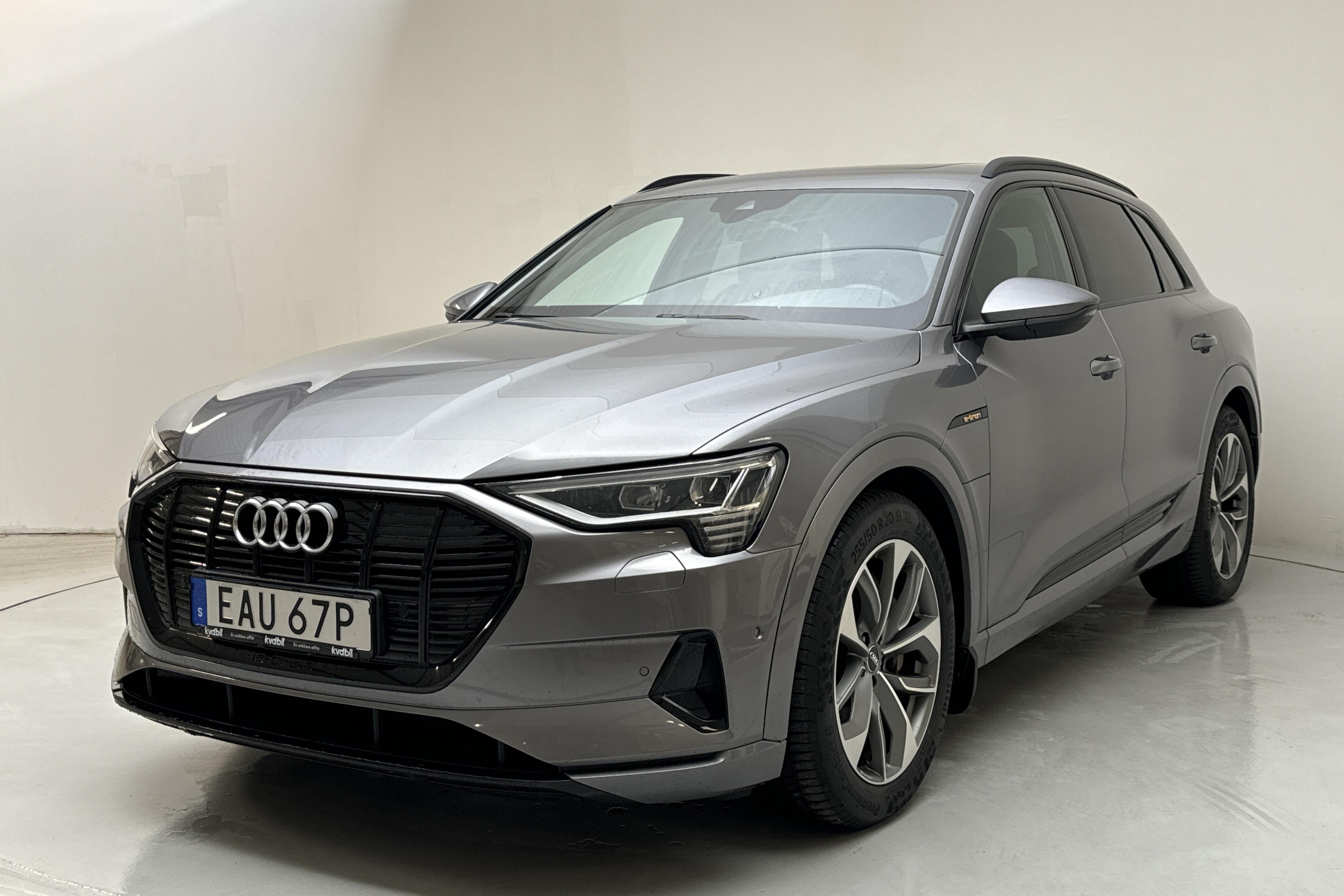 Audi e-tron 55 quattro 95 kWh (360hk) - 141 310 km - Automaatne - hall - 2020