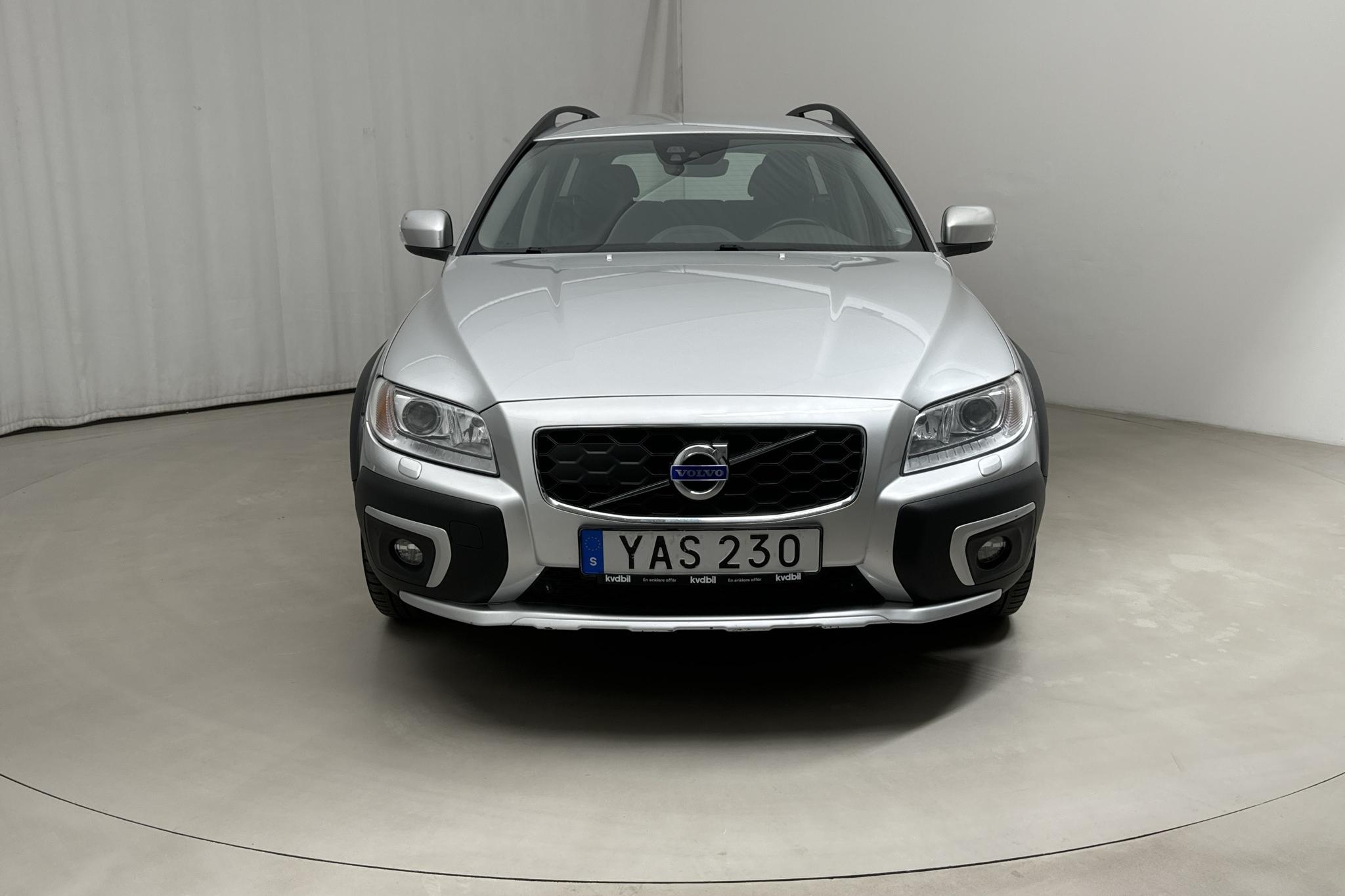 Volvo XC70 II D4 AWD (181hk) - 201 580 km - Automatic - silver - 2016