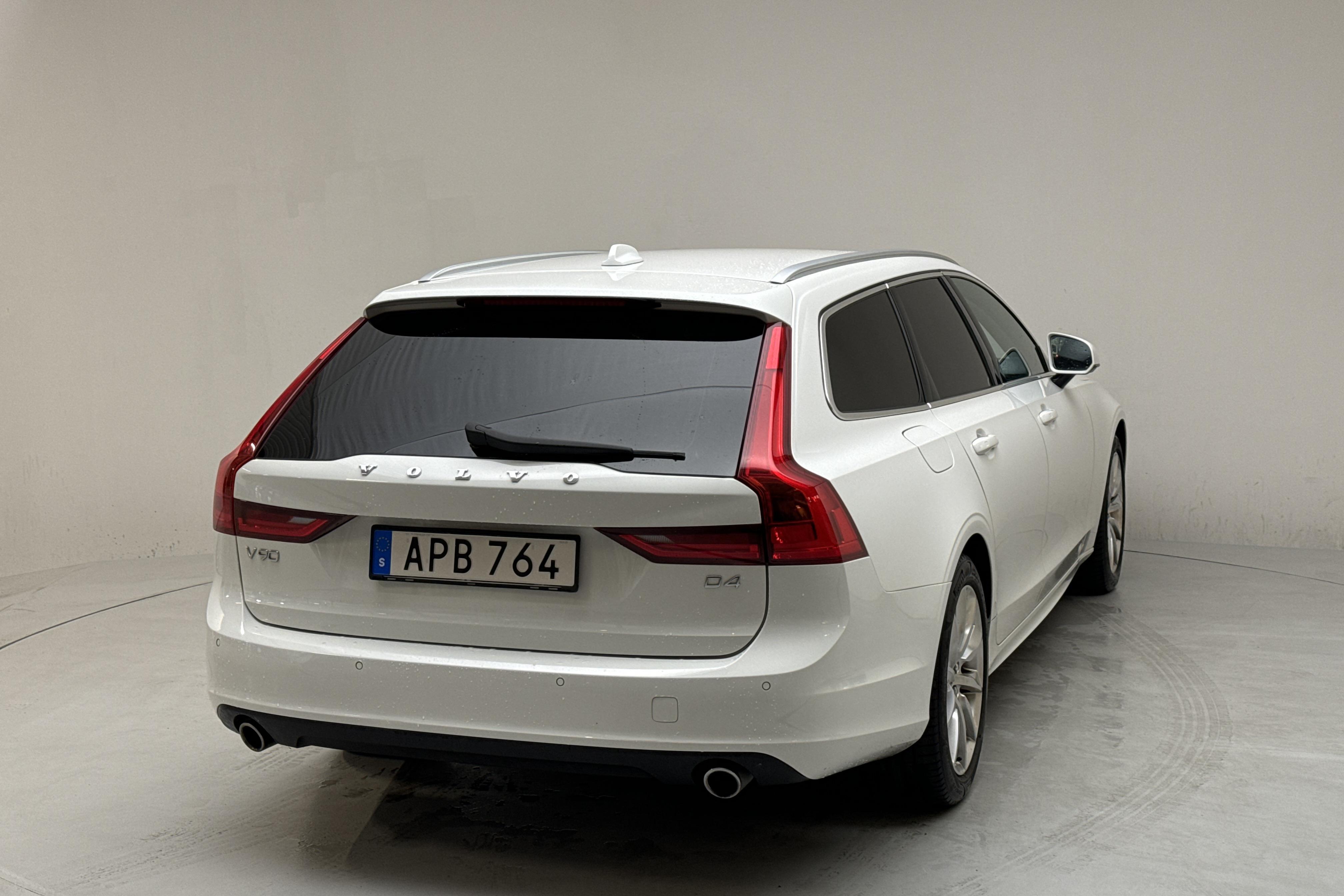 Volvo V90 D4 (190hk) - 256 960 km - Automaattinen - valkoinen - 2019