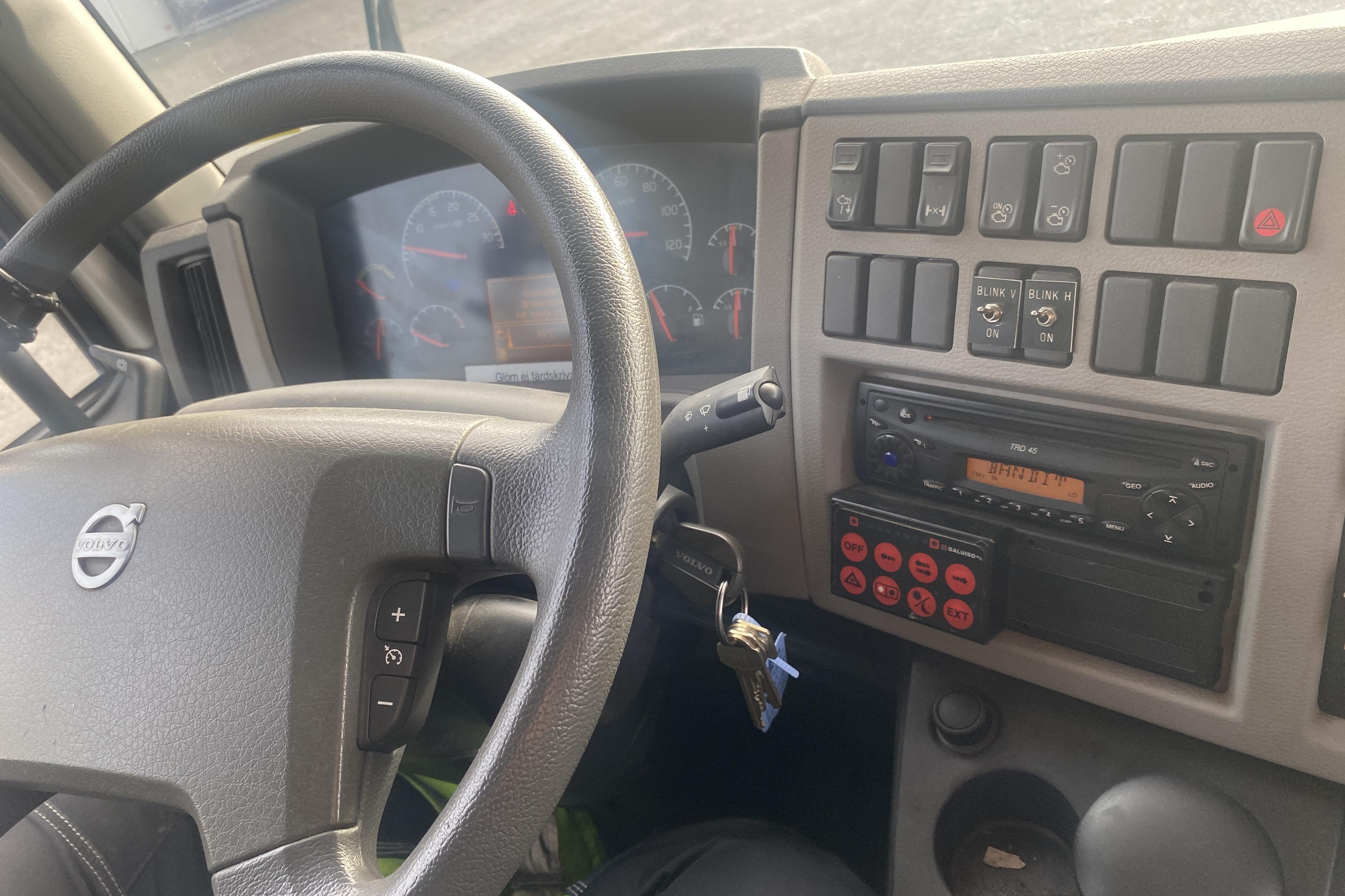 Volvo FL280 - 144 191 km - Manuell - vit - 2007