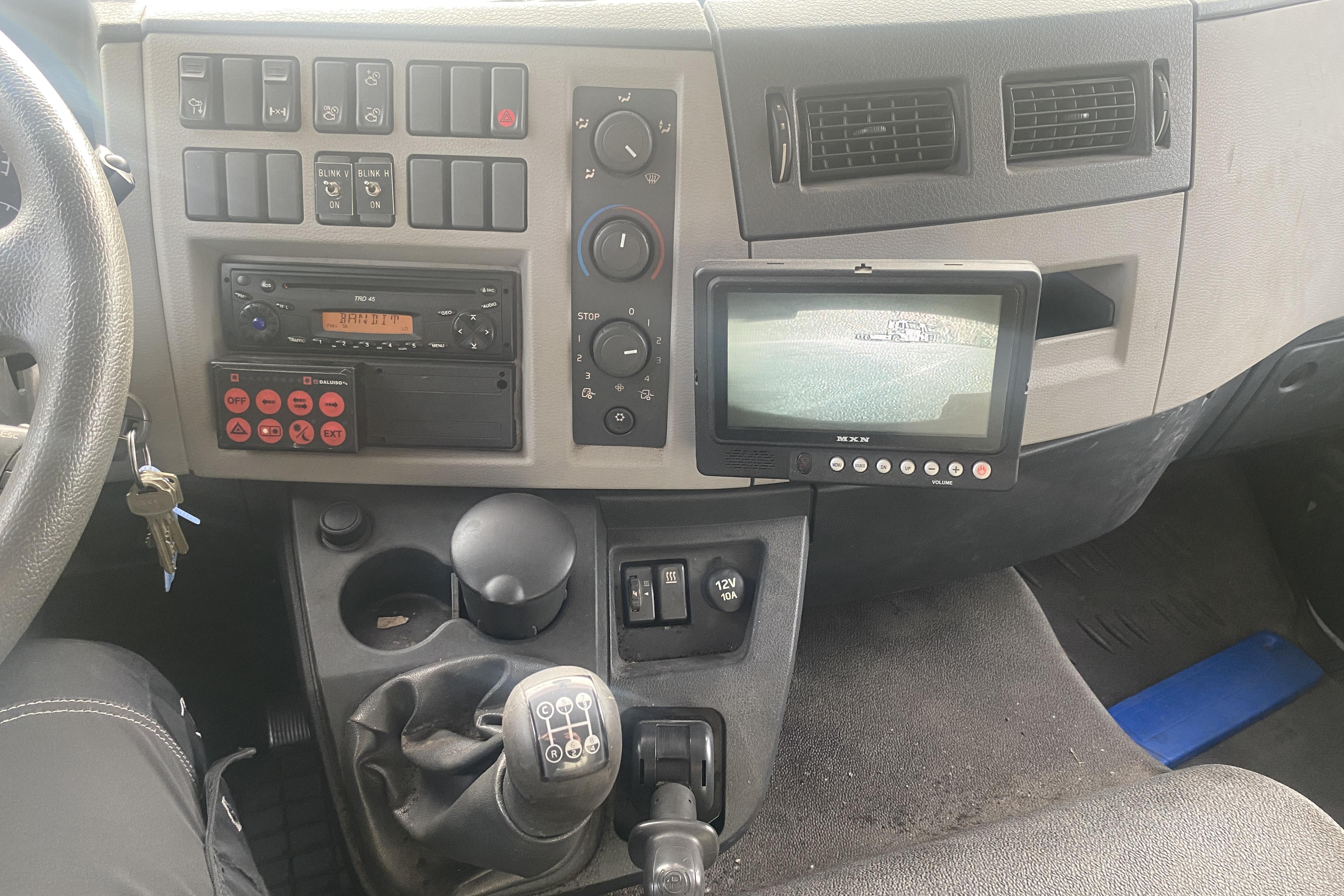 Volvo FL280 - 144 191 km - Manuell - vit - 2007