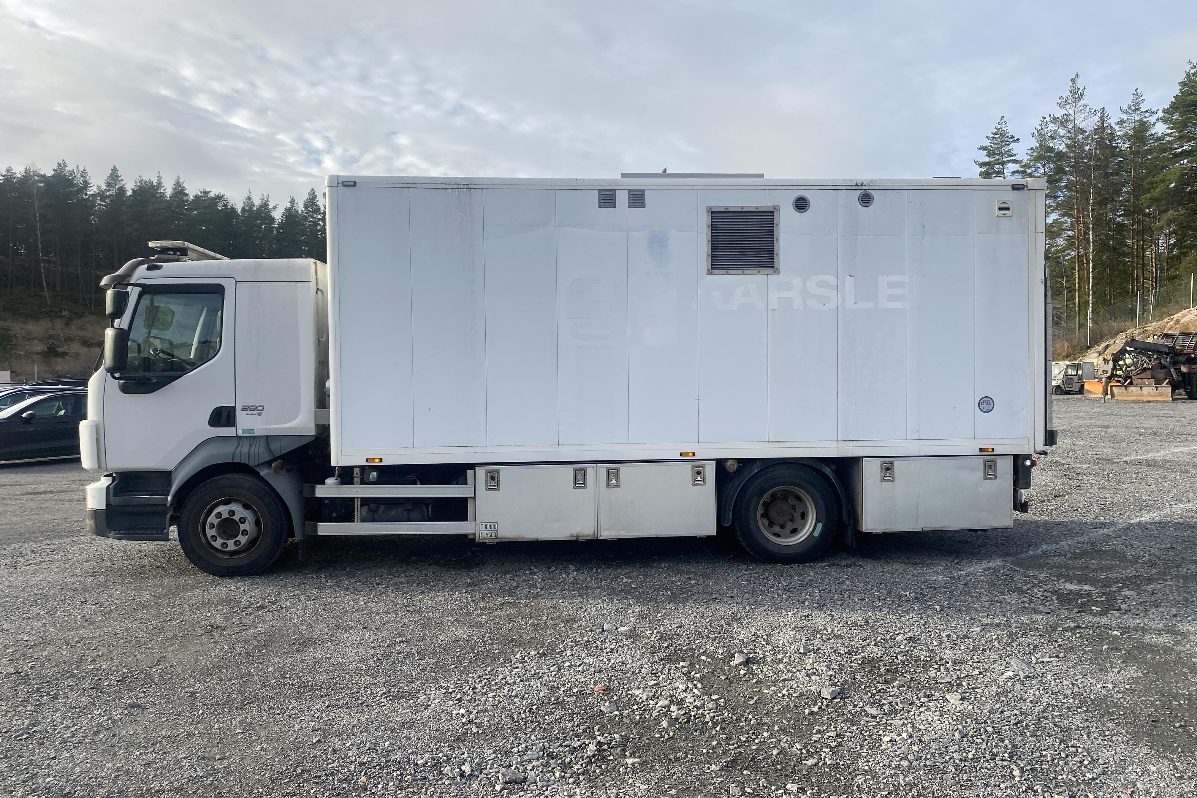 Volvo FL280 - 144 191 km - Manuell - vit - 2007