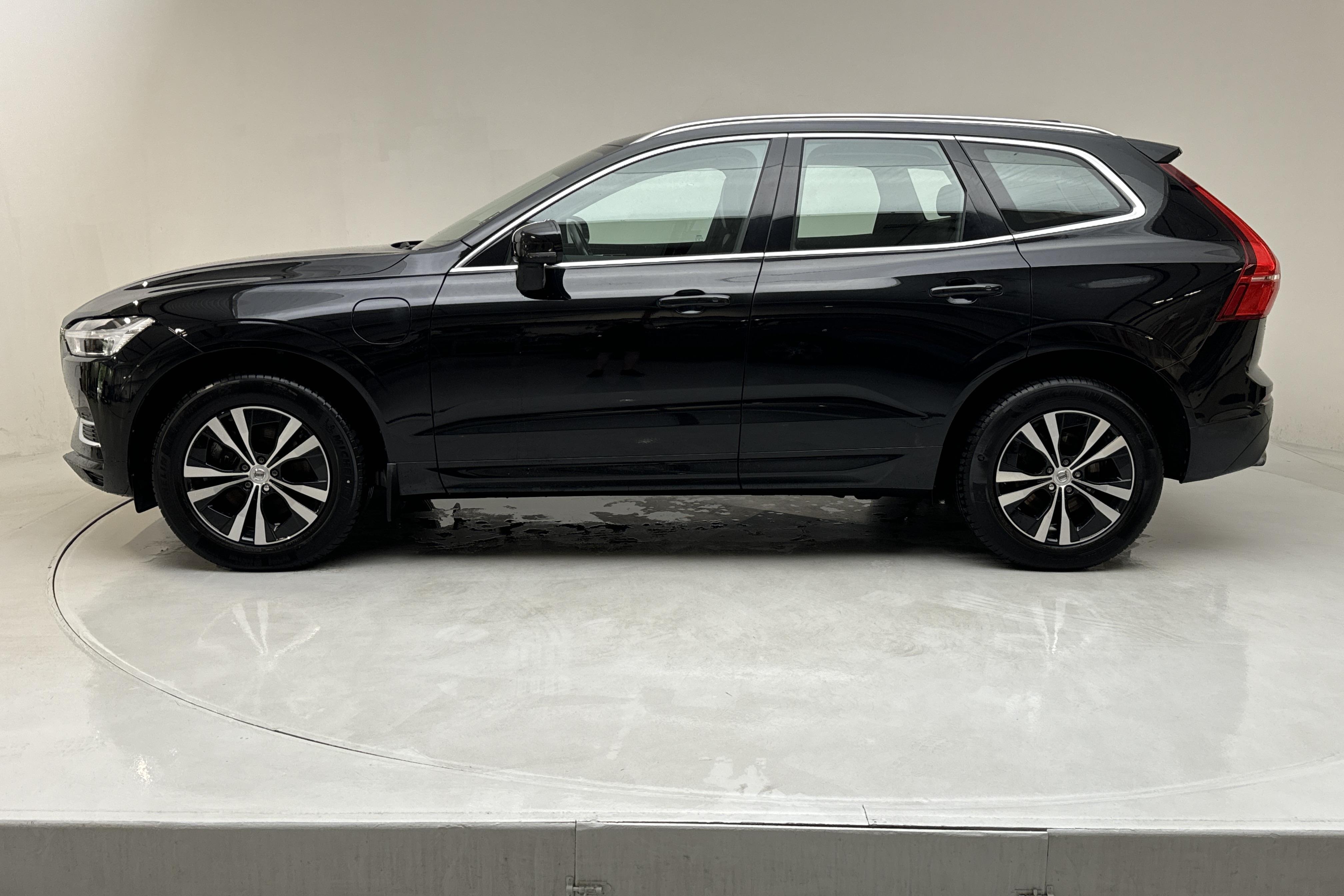 Volvo XC60 T8 AWD Recharge (390hk) - 66 720 km - Automatic - black - 2020