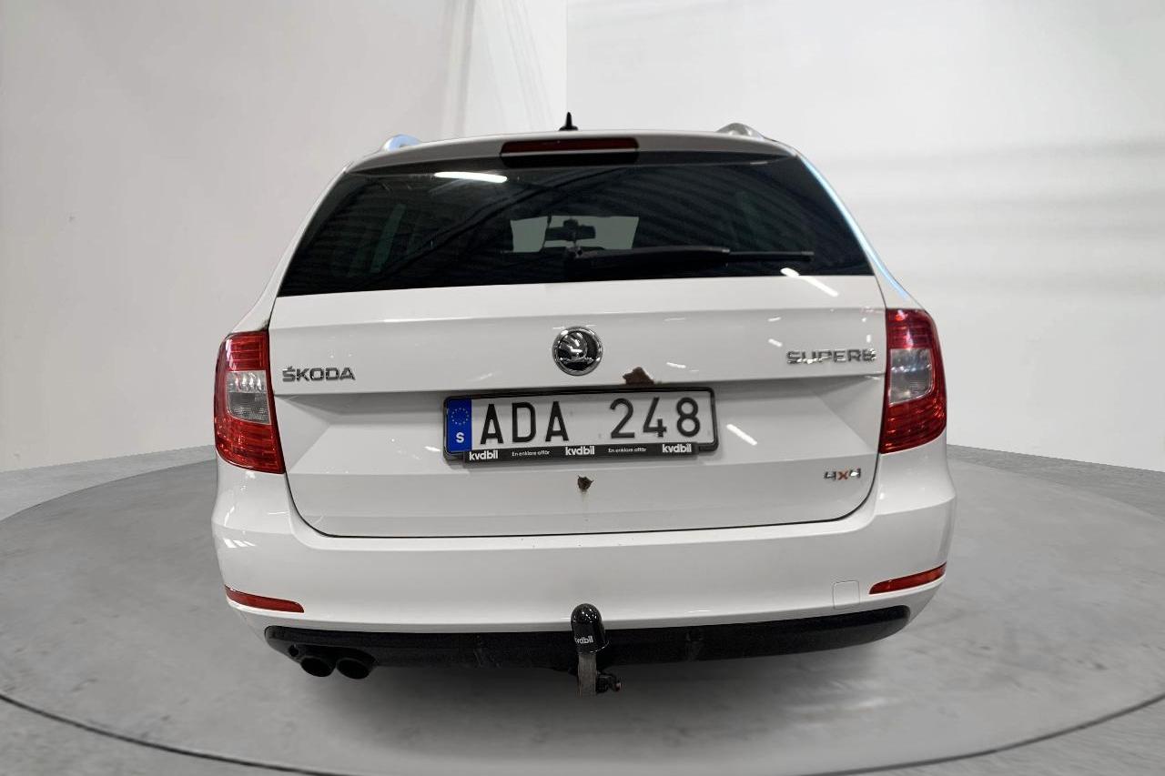 Skoda Superb 2.0 TDI 4x4 Kombi (170hk) - 224 180 km - Automaattinen - valkoinen - 2014