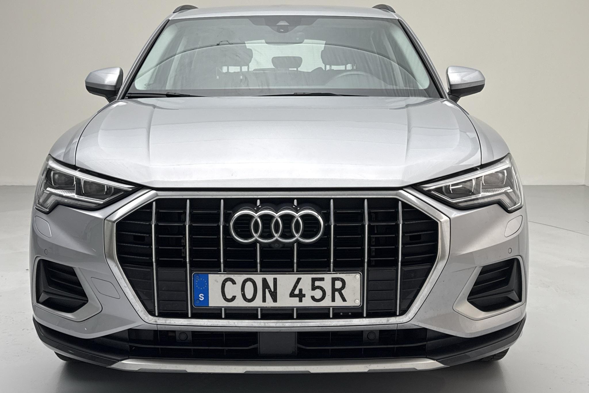 Audi Q3 35 TDI (150hk) - 79 440 km - Automaatne - hõbe - 2020