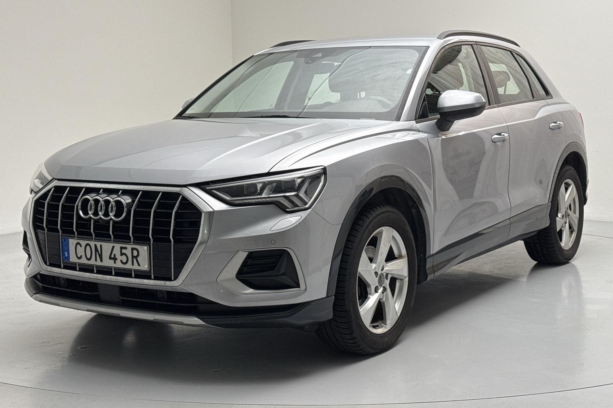 Audi Q3 35 TDI (150hk) - 79 440 km - Automatic - silver - 2020